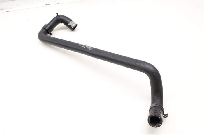 Auxiliary Radiator Coolant Hose / Line 4M0122902H main product photo