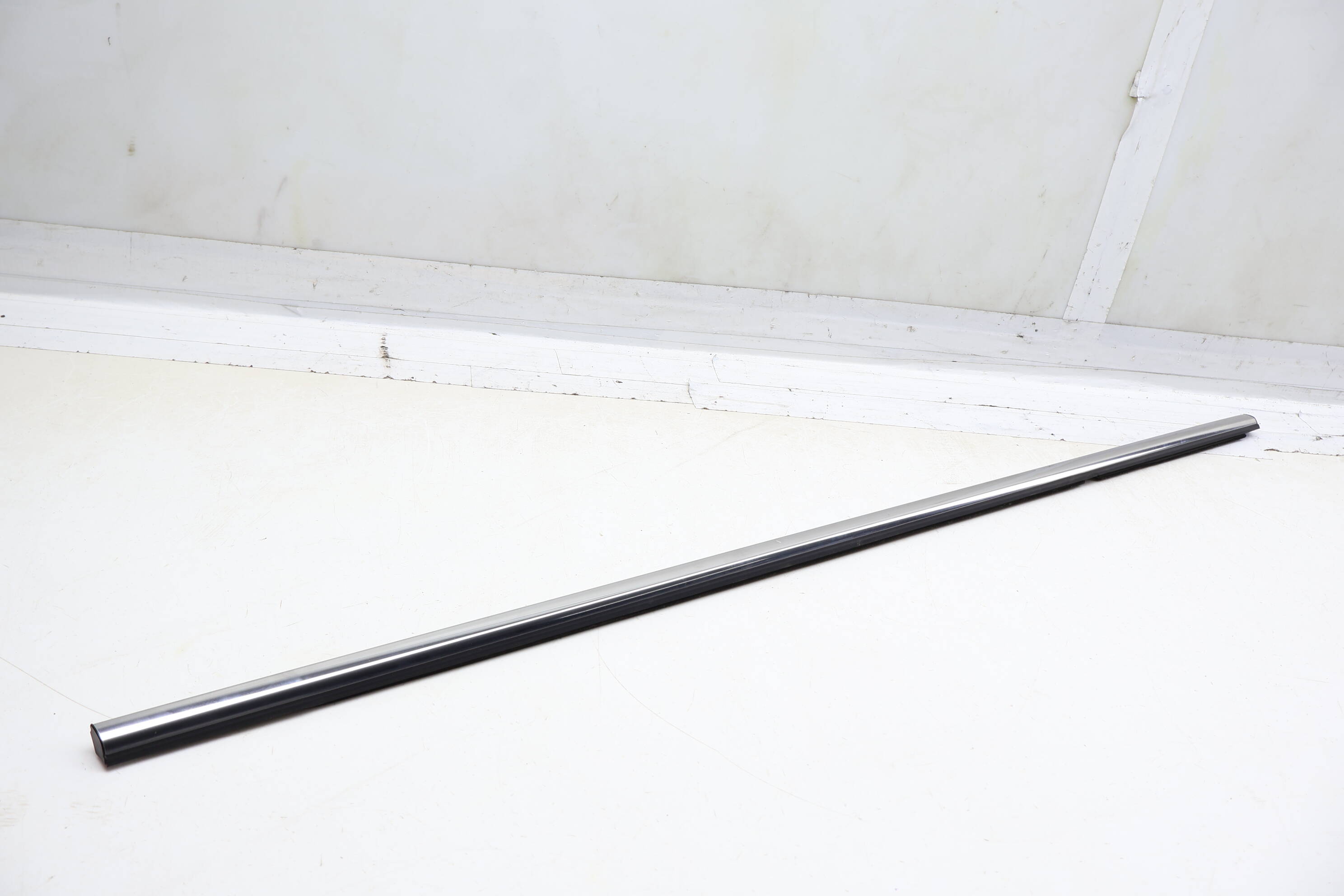 Outer Door Window Slot Seal / Trim 3CN839476