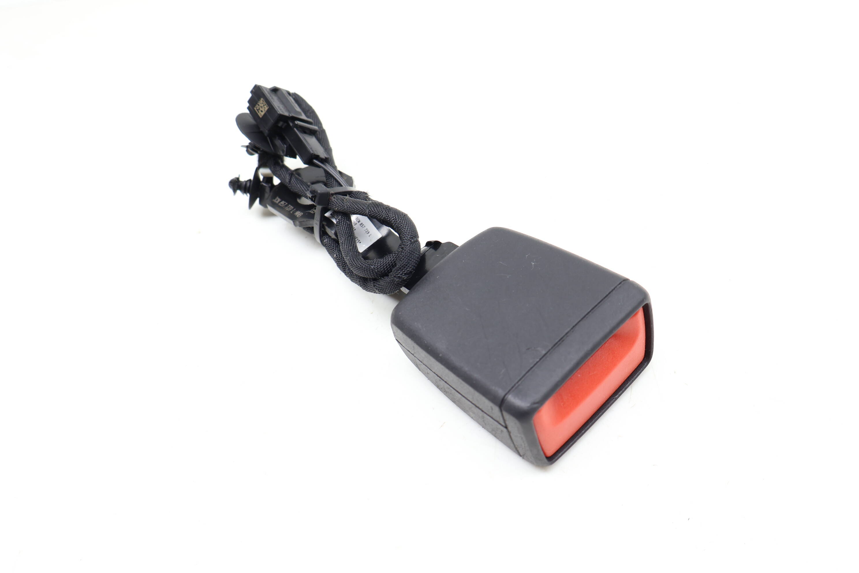 Seat Belt Buckle / Receiver (2Nd Row) 3CN857739L