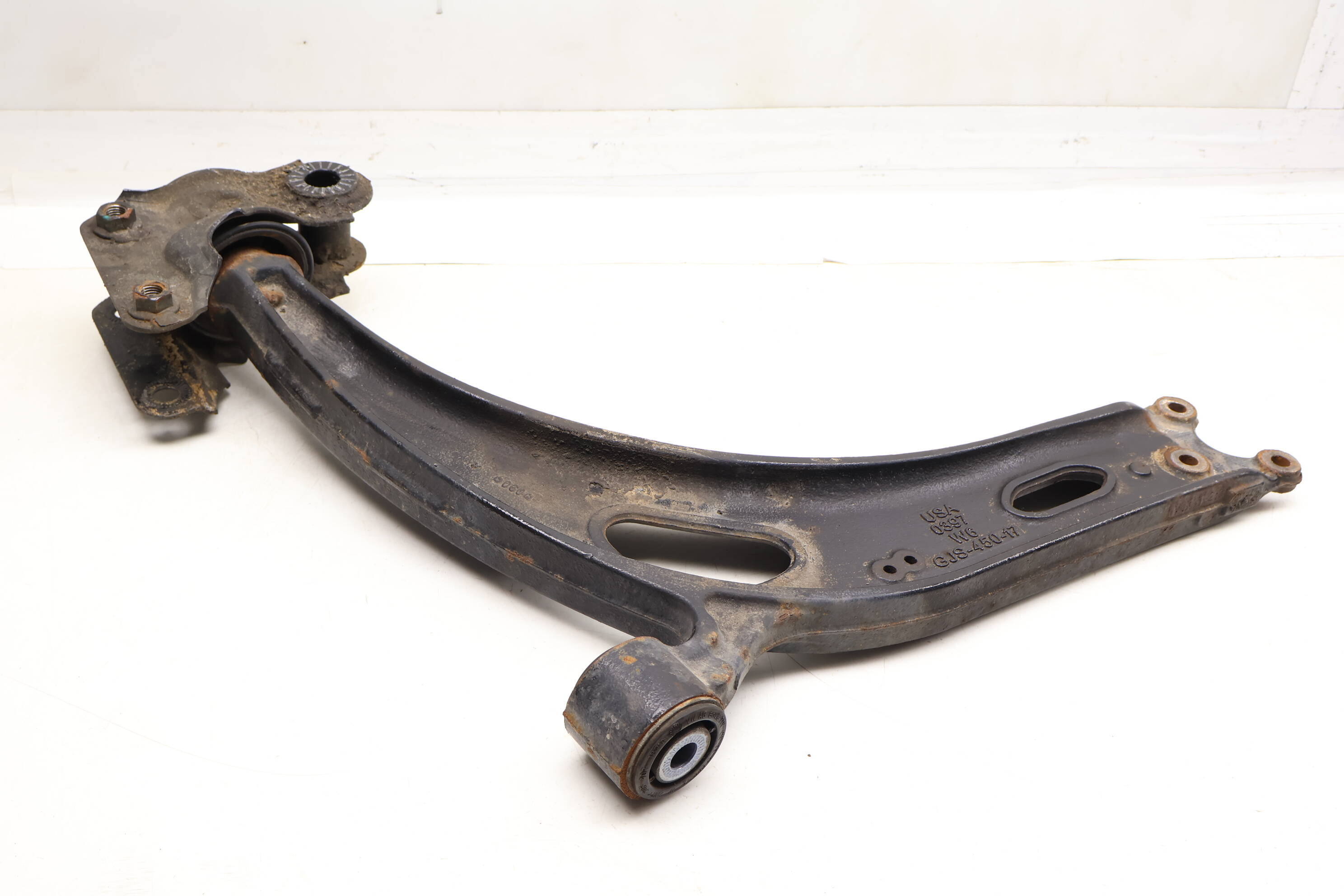 Lower Control Arm 3QF407153B