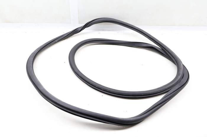 Inner Door Seal / Weather Stripping 3CN867912A main product photo