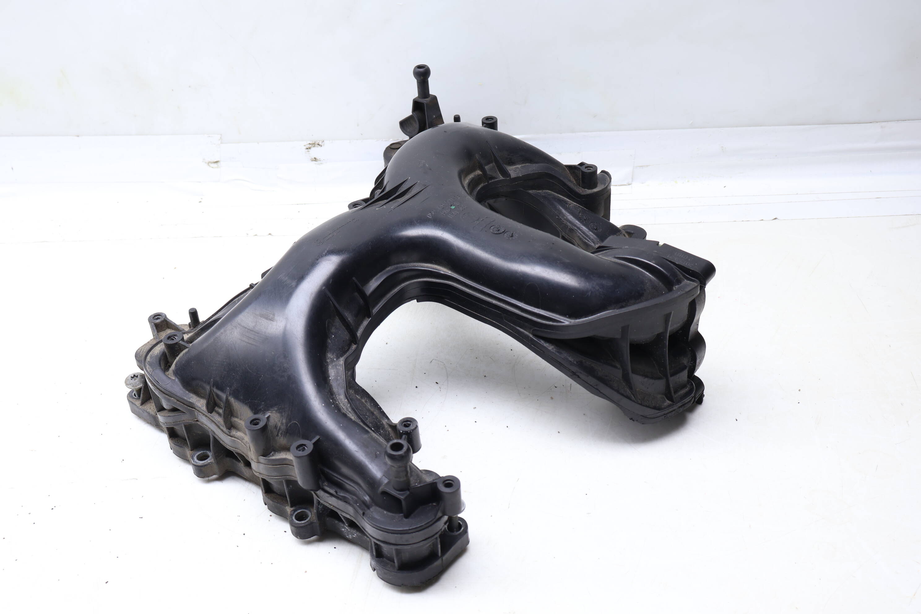 Intake Manifold 059129711CF 95811001600