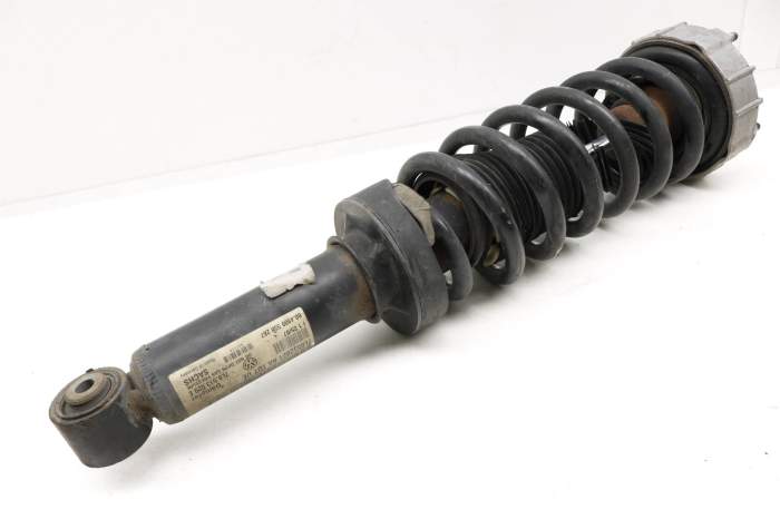 Strut Shock / Spring Assembly 7L6513029E main product photo