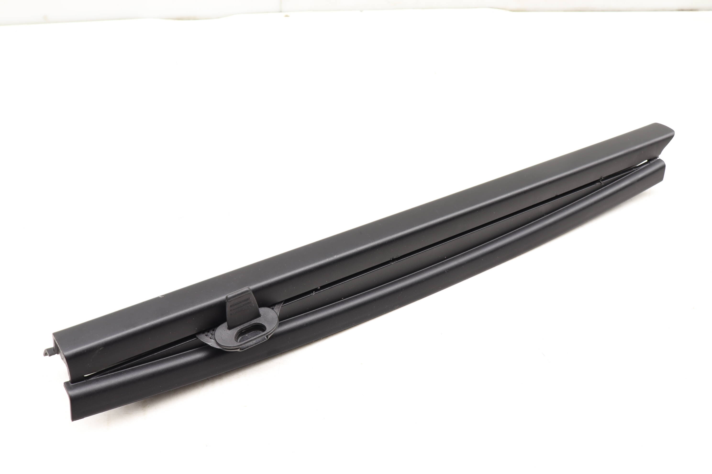 BMW Rear Right Door / Quarter Window Sun Shade (X5) 51168266358