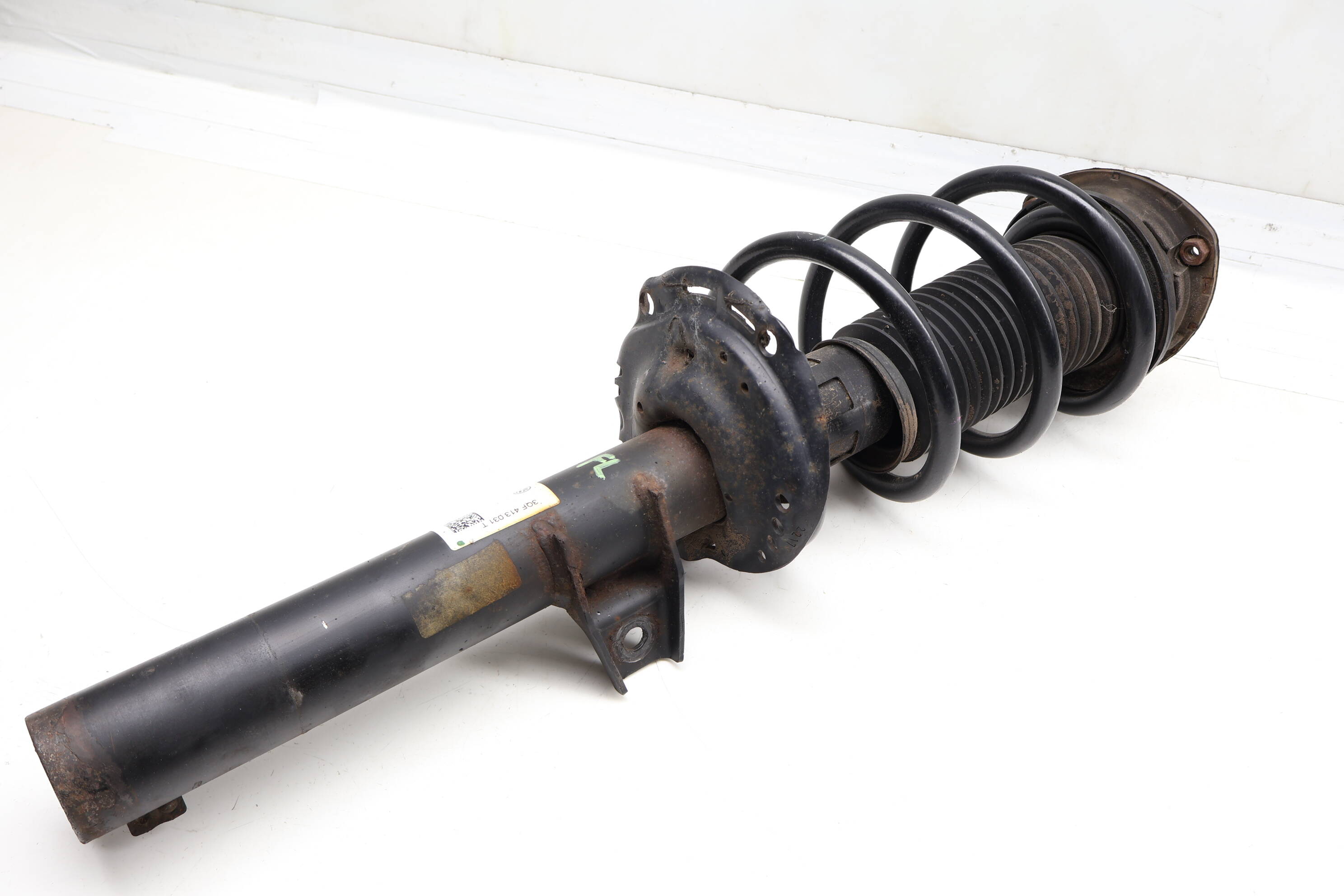 Strut / Shock Absorber Assembly 3QF413031T