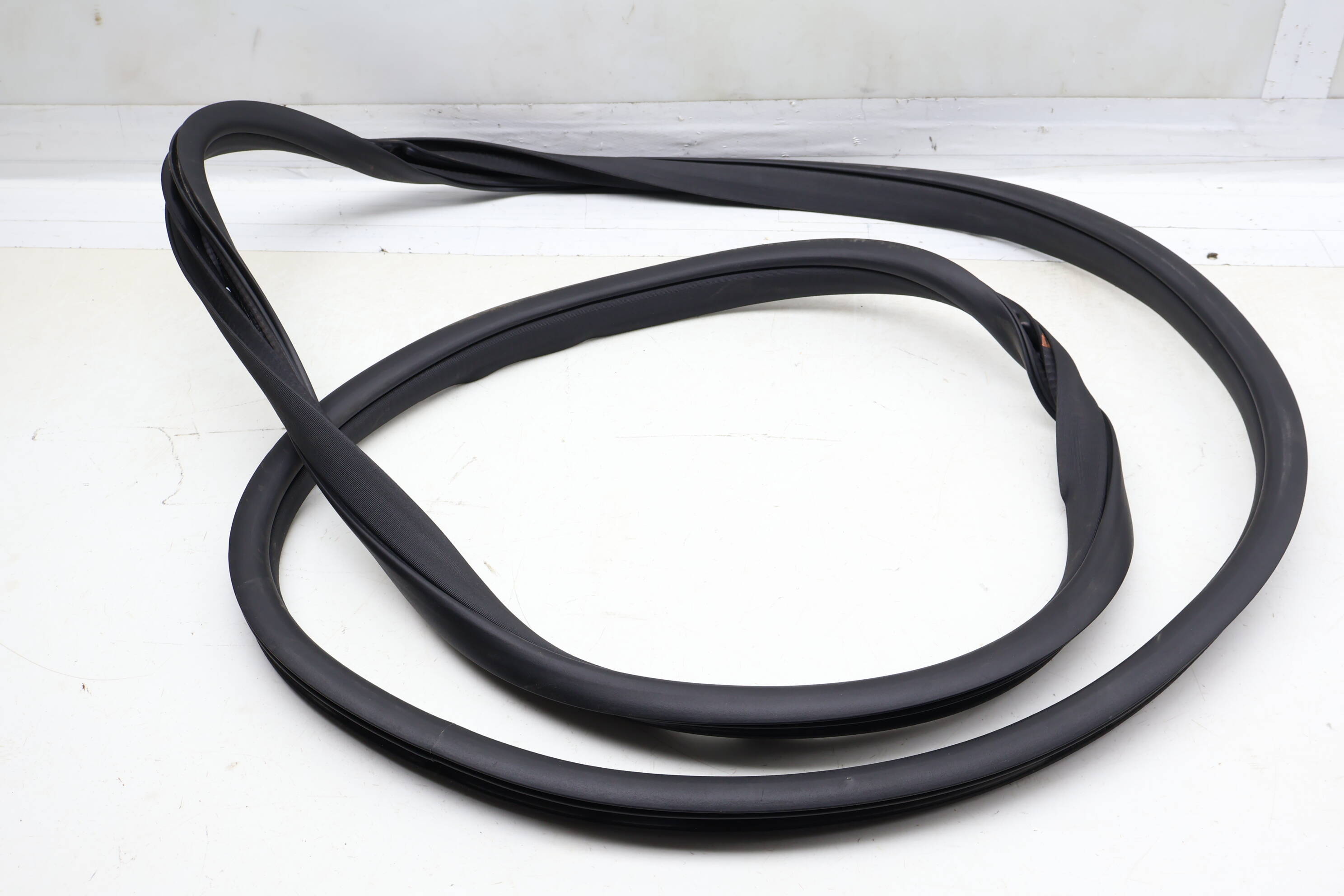 Inner Door Seal / Weather Stripping 2536970151