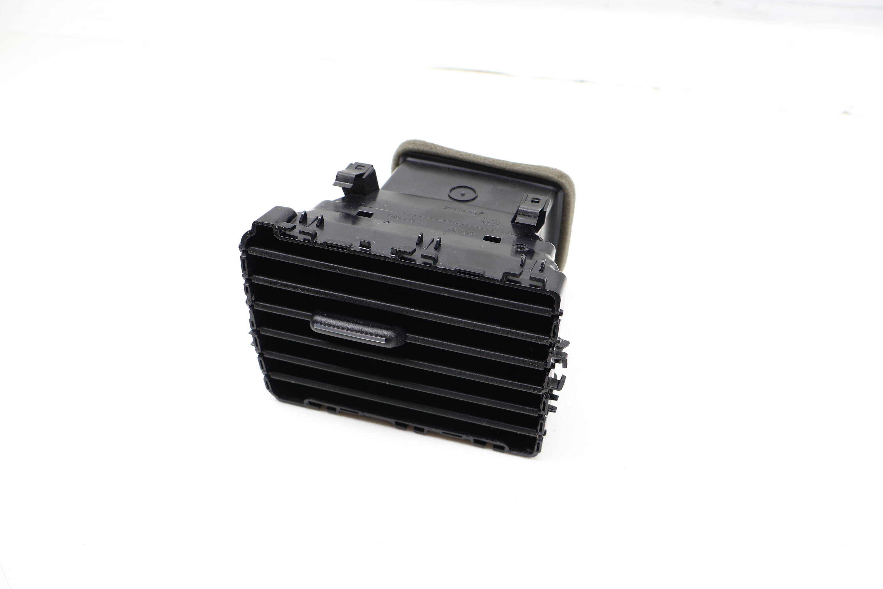 Dash Air Vent 3CN819704