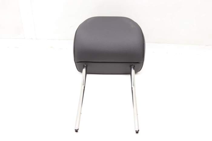 Headrest / Head Rest 2GJ881901A main product photo