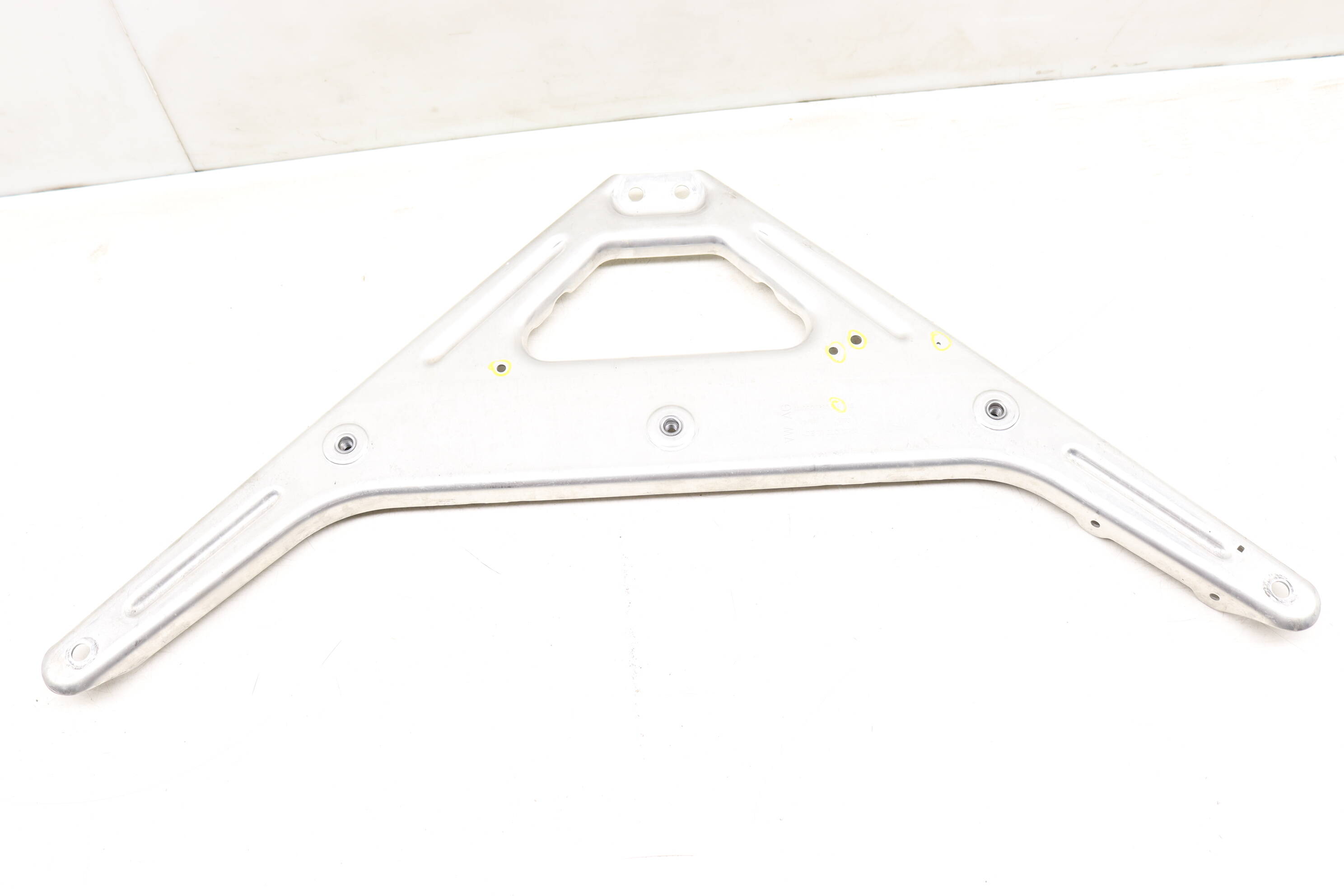 Reinforcement Frame Brace / Bracket 4M0806303D