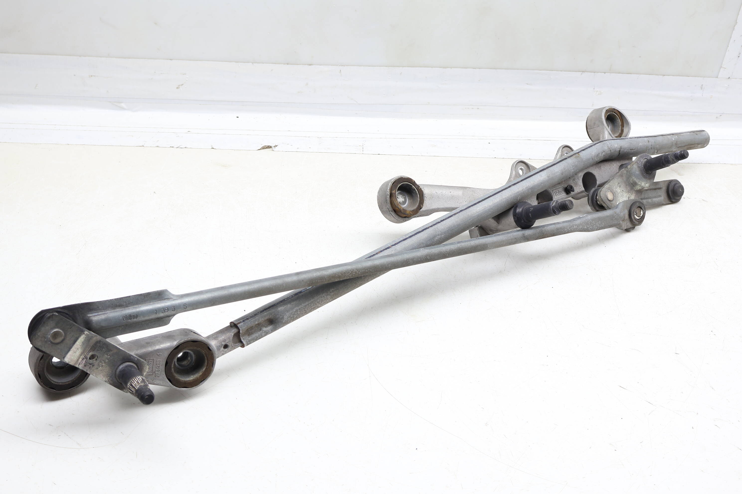 Windshield Wiper Transmission / Bracket 4L1955023F