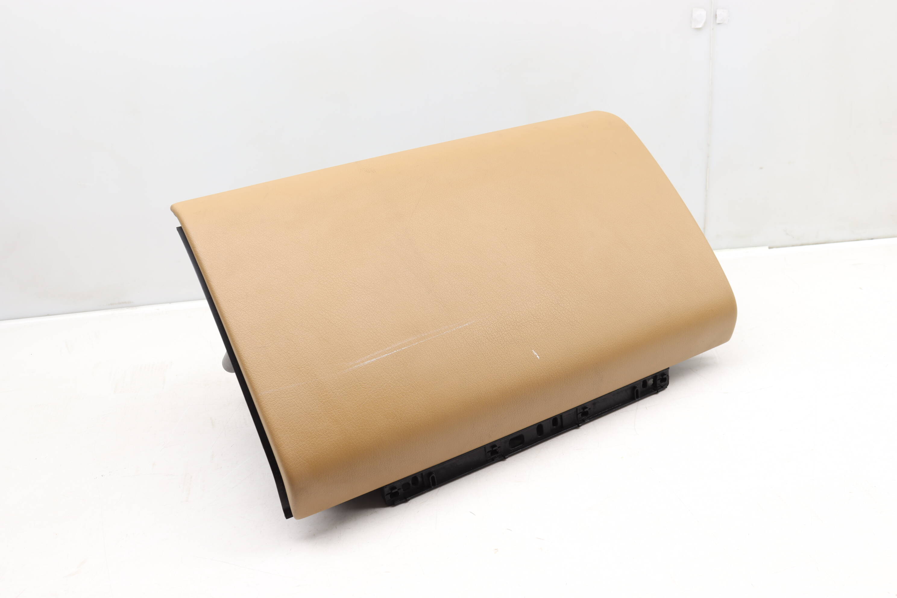 Glove Box / Compartment 7L5857121 95555211801