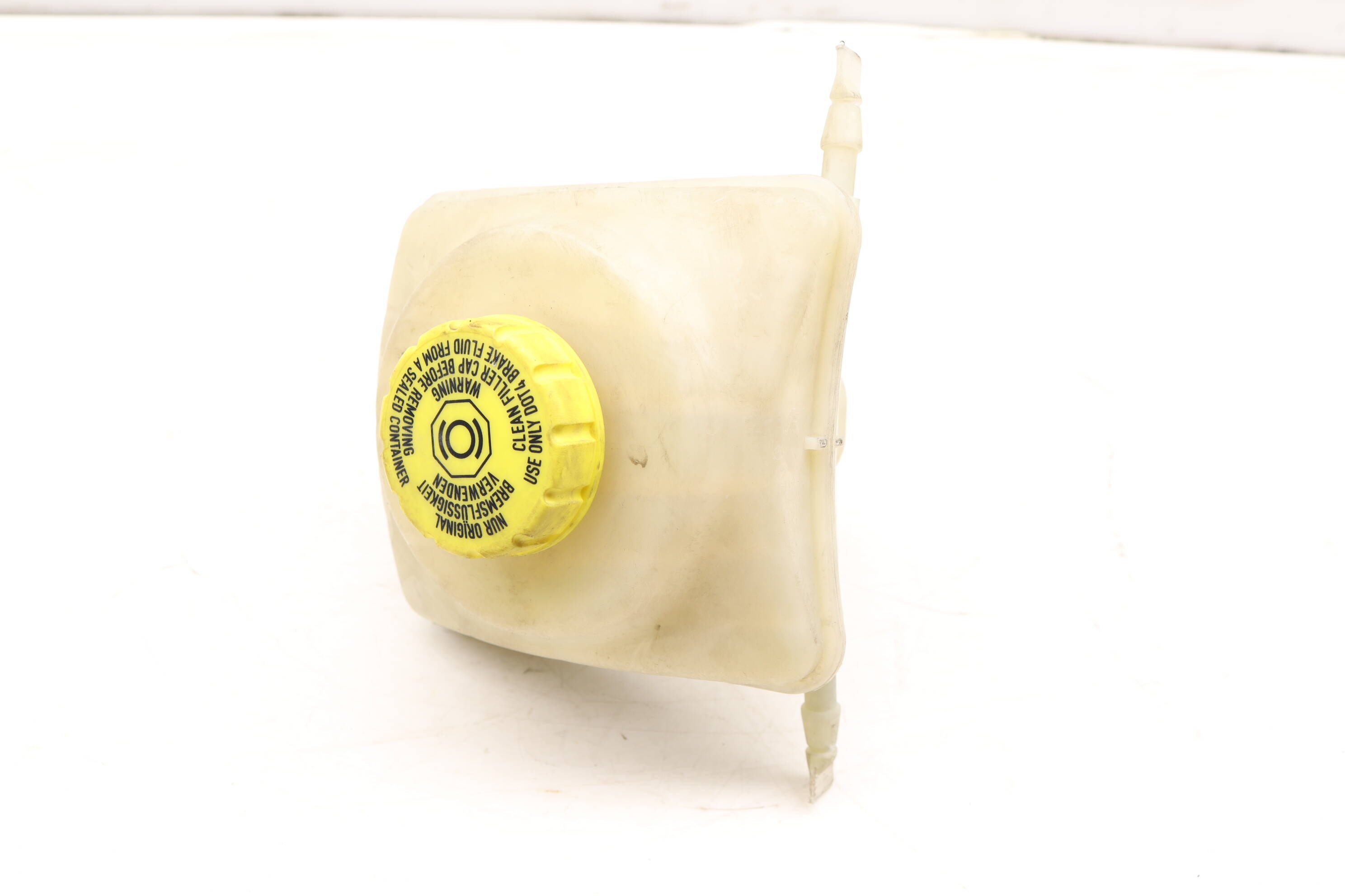 Brake Fluid Reservoir / Tank 97035501300