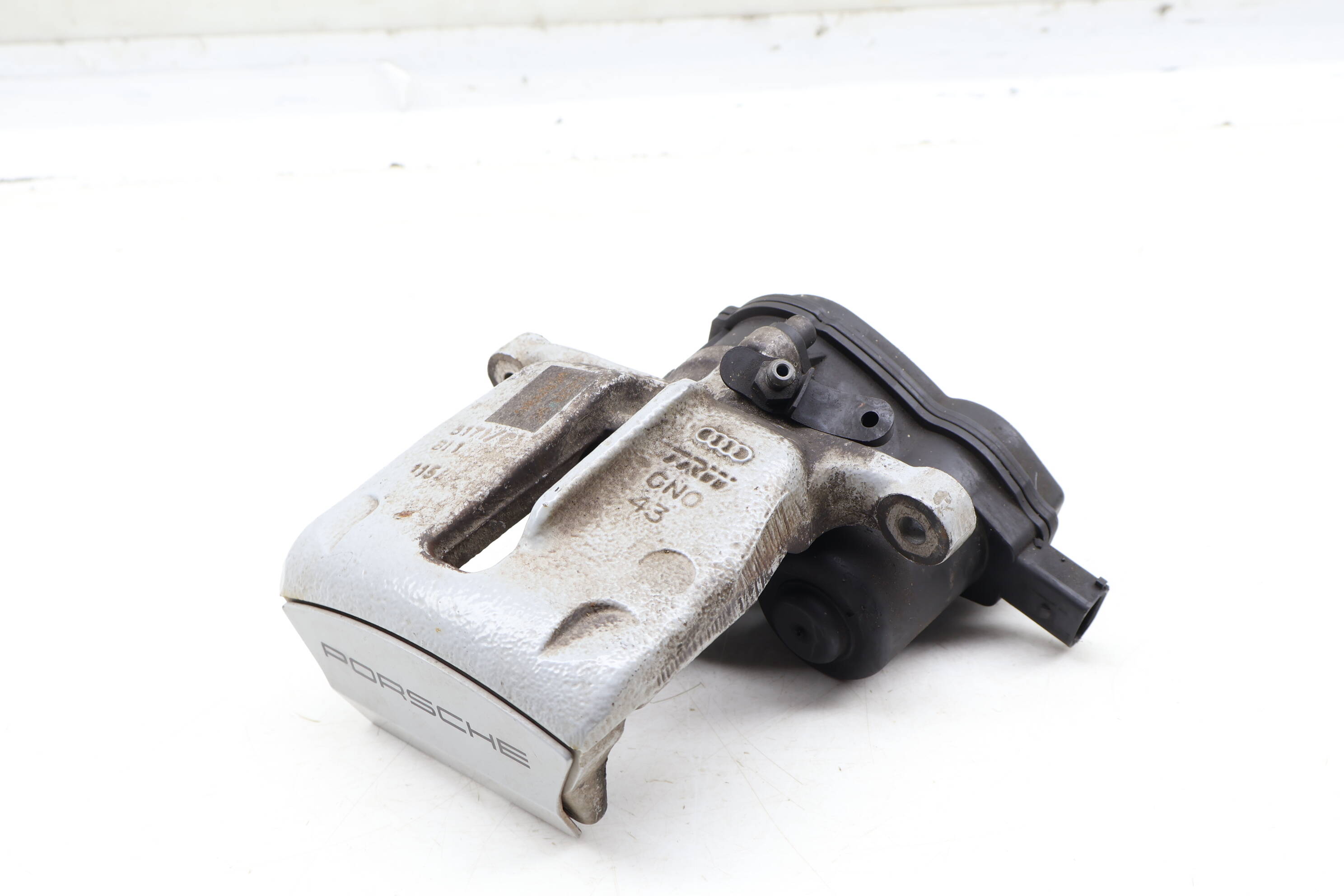 Brake Caliper 95B615405E