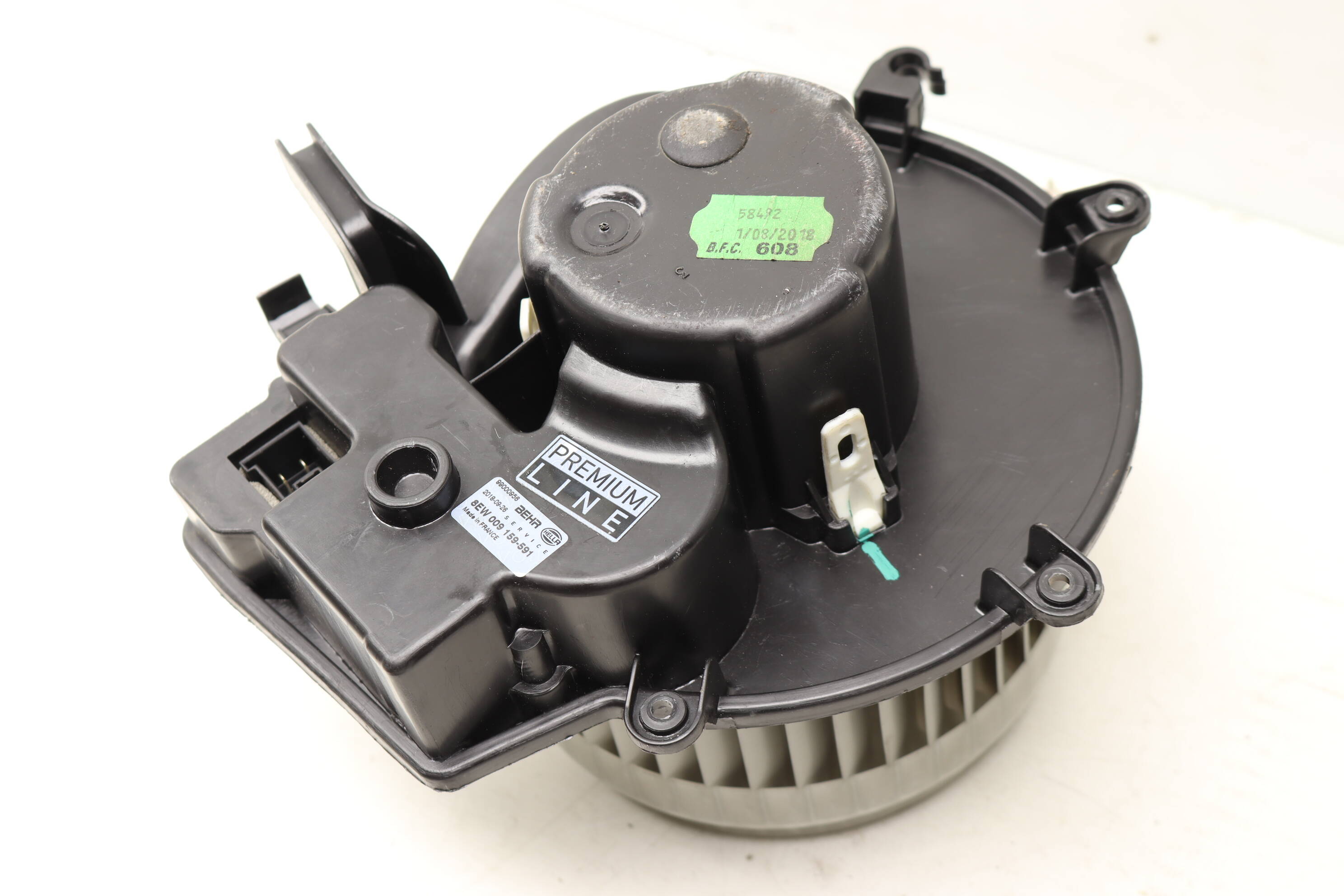 Mercedes-Benz Blower Motor / Fan 2038202514