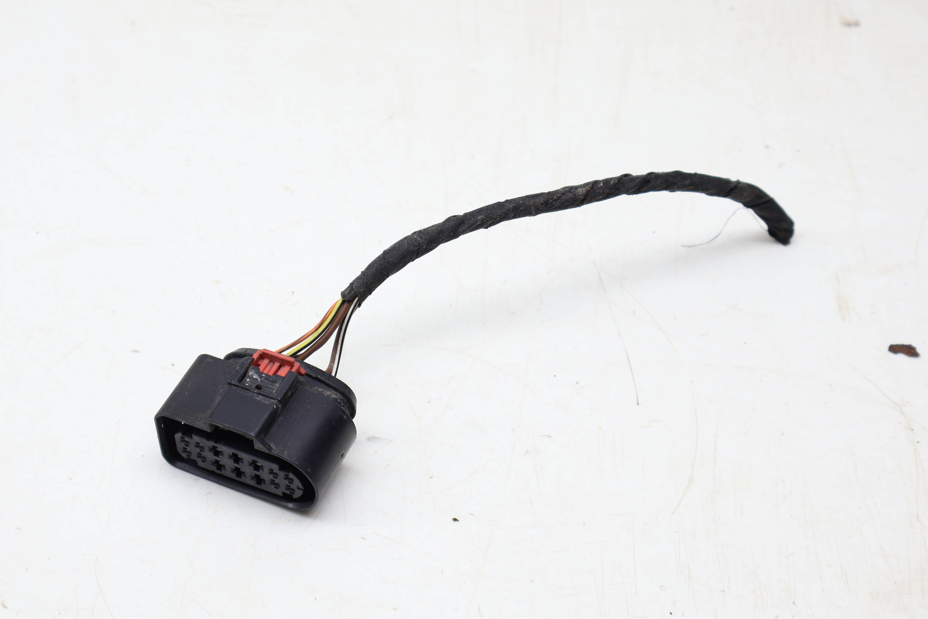 14-Pin Wiring Connector / Pigtail 8W0973737