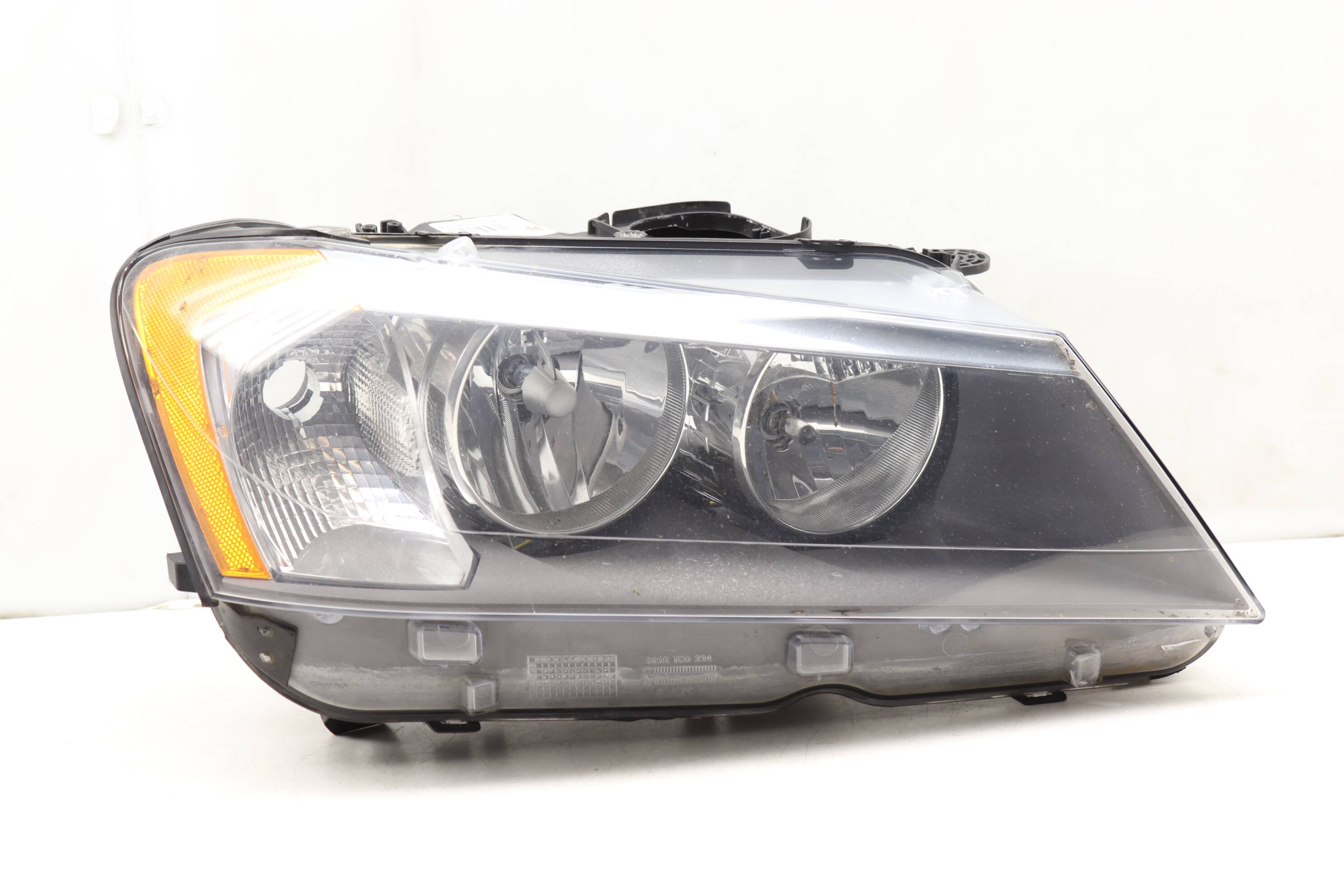 Halogen&#x20;Headlight&#x20;&#x2F;&#x20;Headlamp&#x20;63117222026