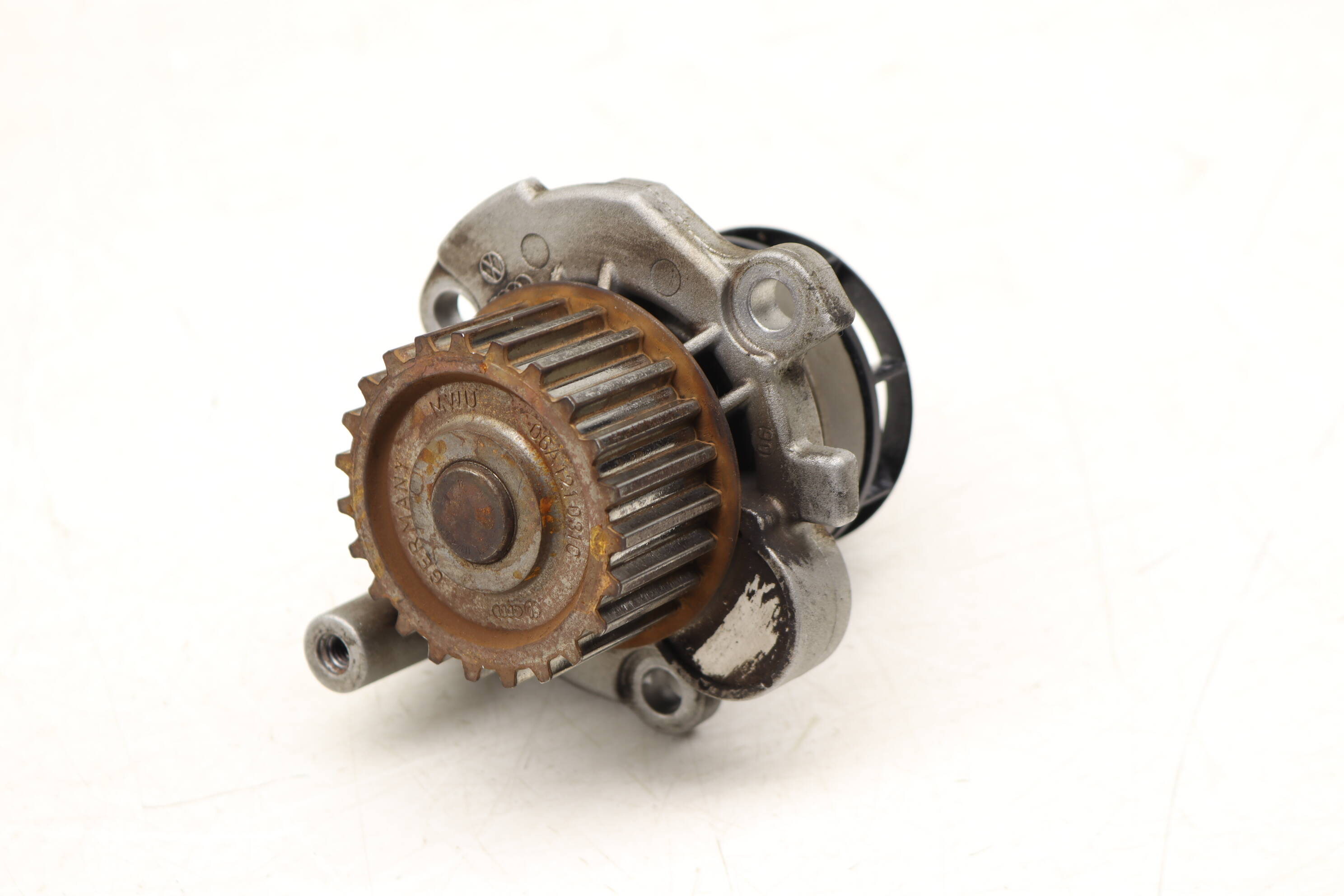 Coolant / Water Pump 06A121031C