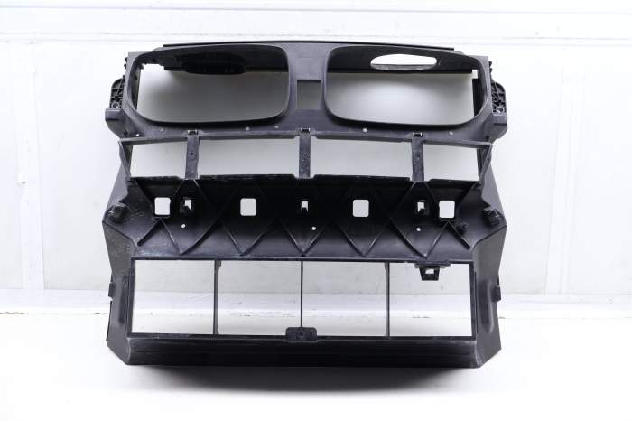 Radiator Air Duct / Guide 51647192758 main product photo