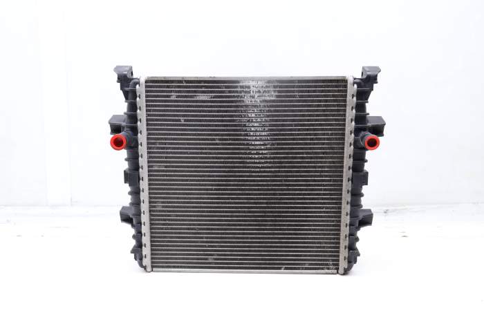 Auxiliary / Secondary Radiator 7L8121212A main product photo