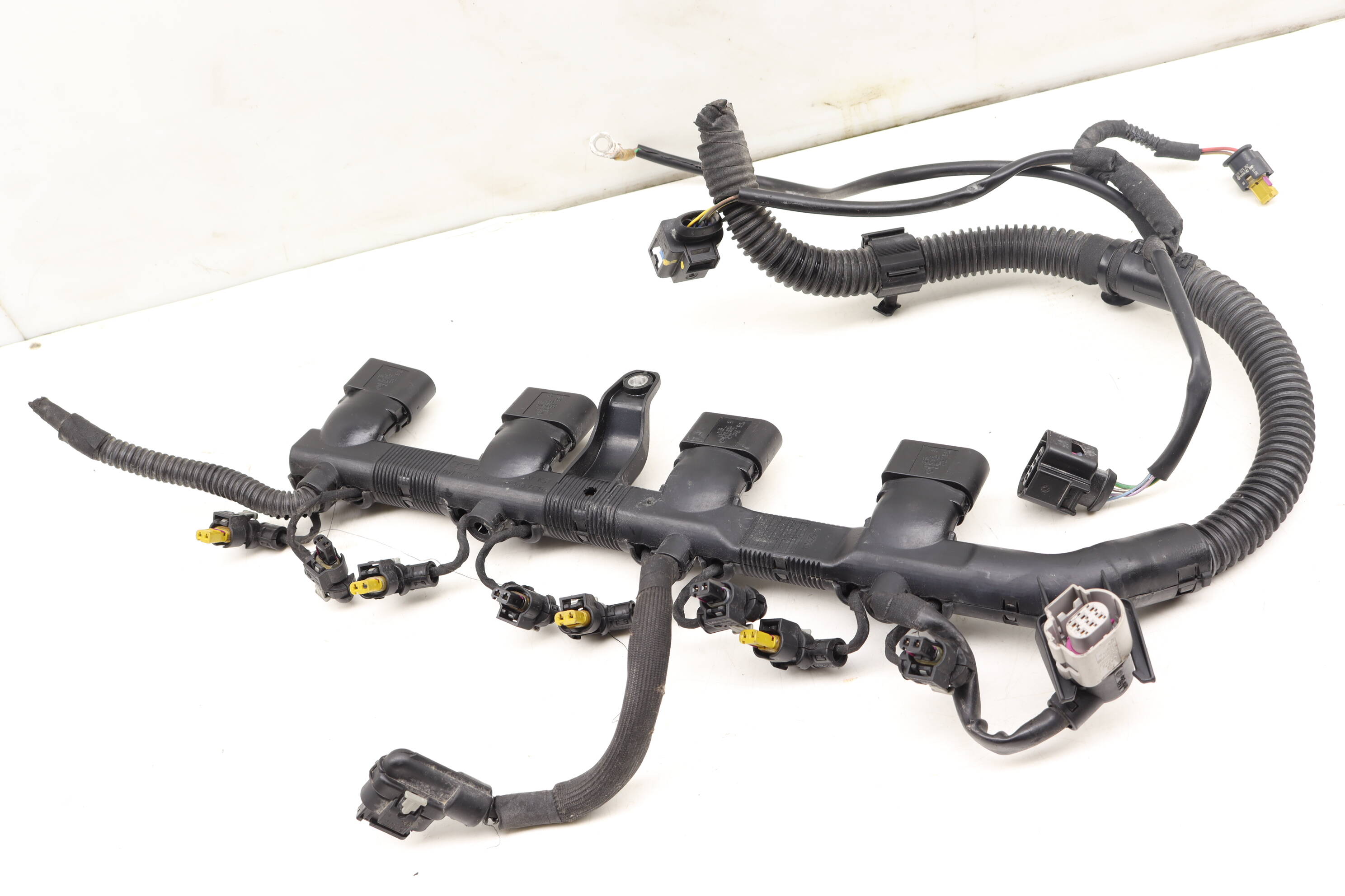 ENGINE / IGNITION COIL / INJECTOR WIRING HARNESS - AUDI A4