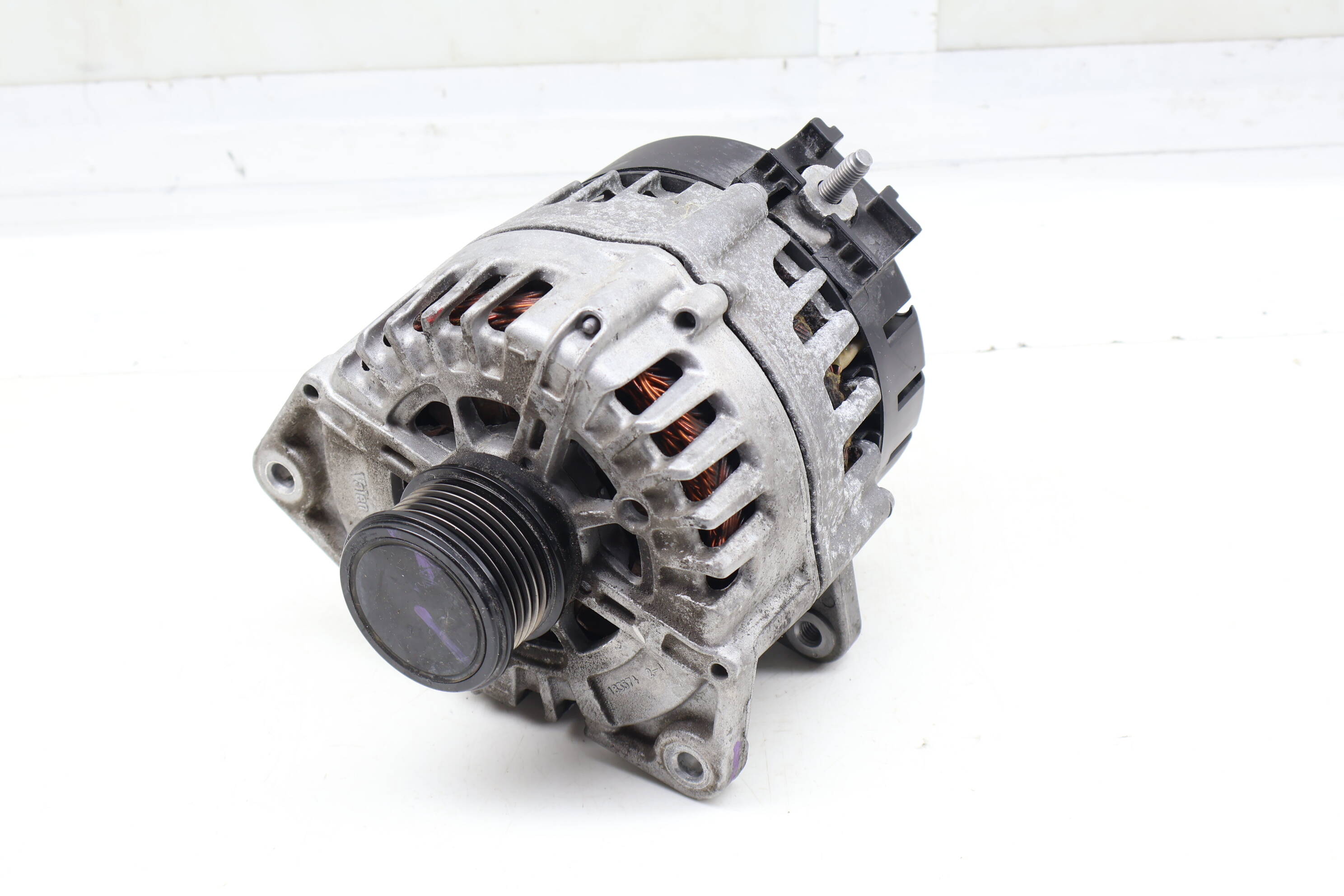 Alternator / Generator (200 Amp) 0009069905