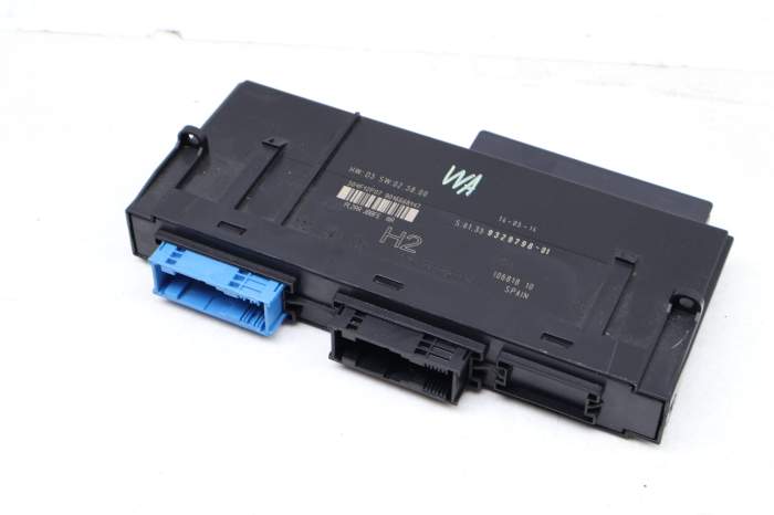Electronic Junction Box / Control Module 61359329798 main product photo