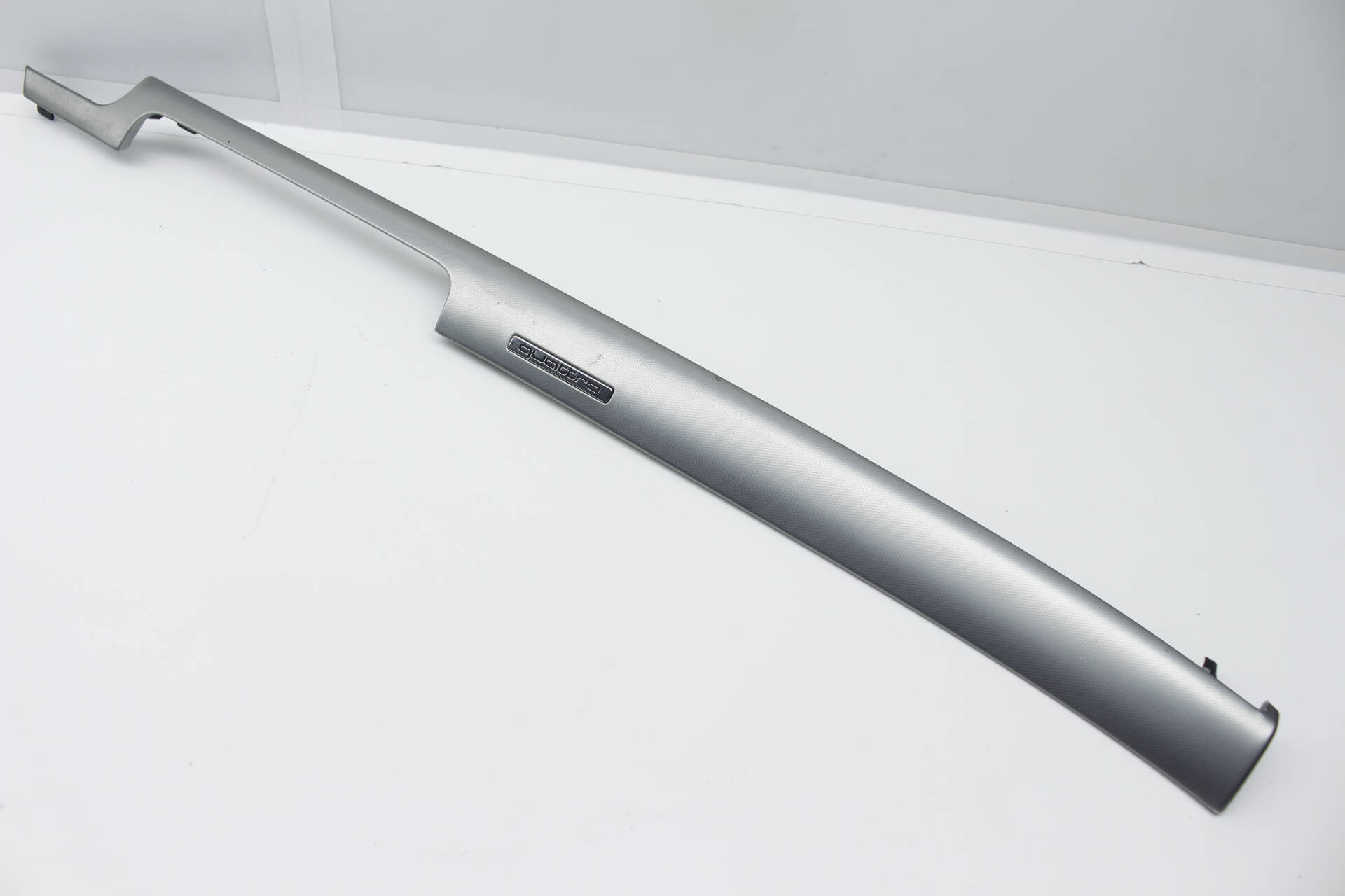 Dashboard / Dash Trim 8E1853190AC