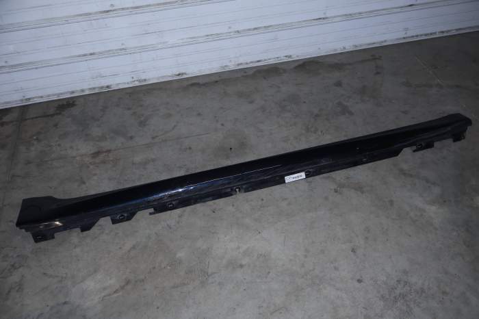 Side Skirt / Rocker Panel (M) 51778064744 main product photo