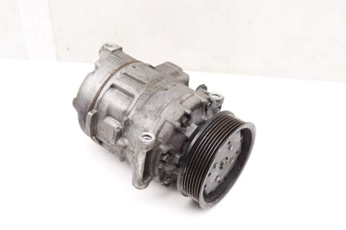 Ac Compressor 7P0820803M 95812601201 main product photo