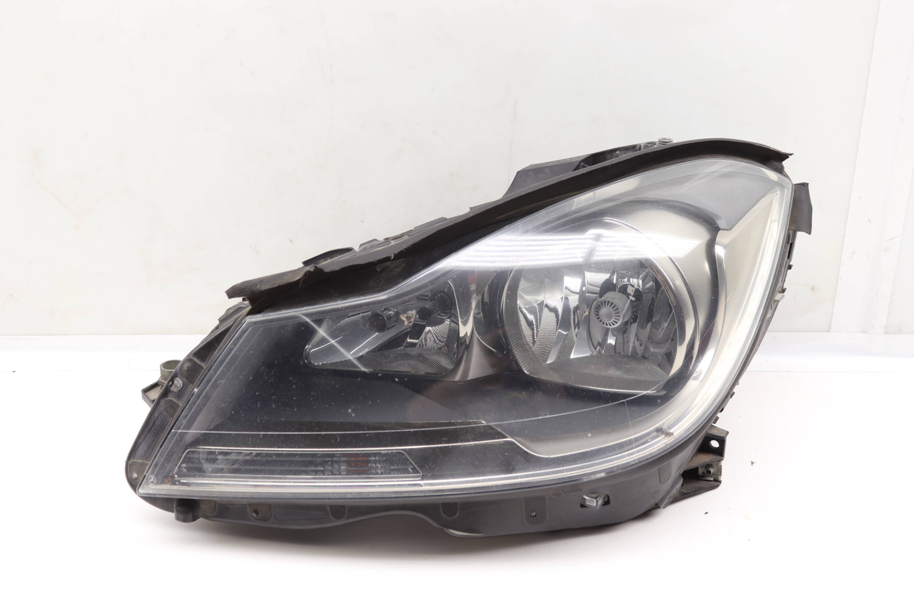Halogen Headlight / Headlamp 2048209959