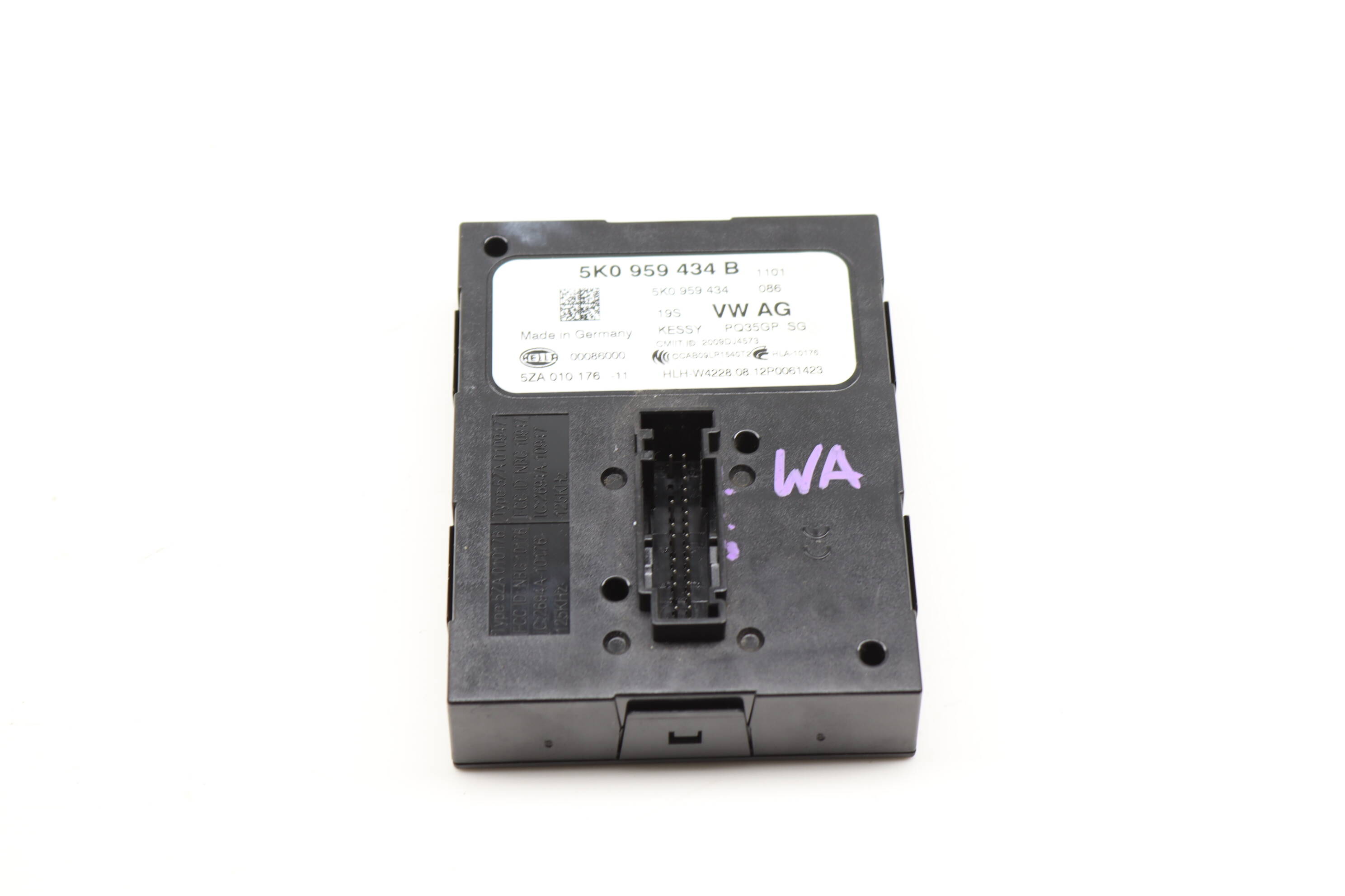 Keyless Entry / Kessy Module 5K0959434B