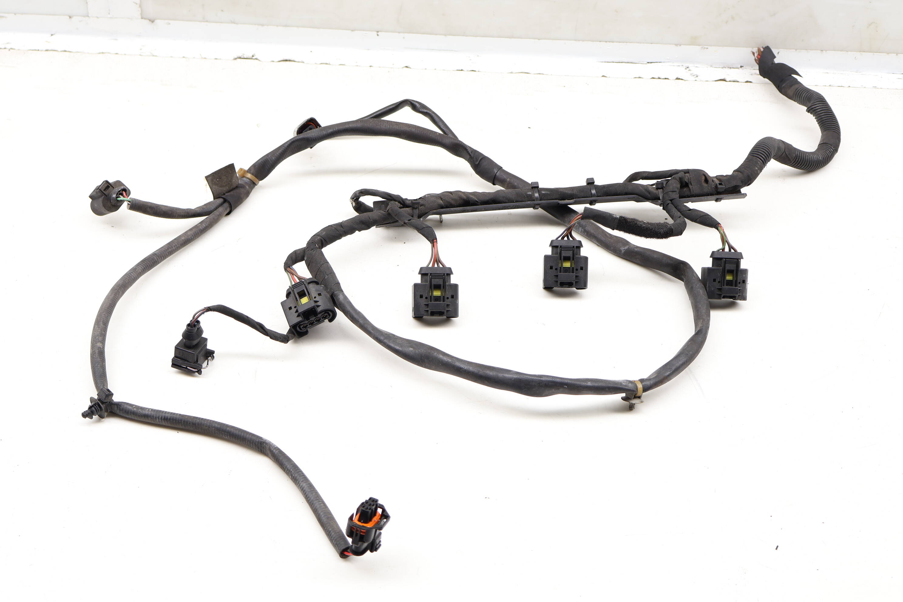 Engine / Ignition Coil Wiring Harness 94860725900