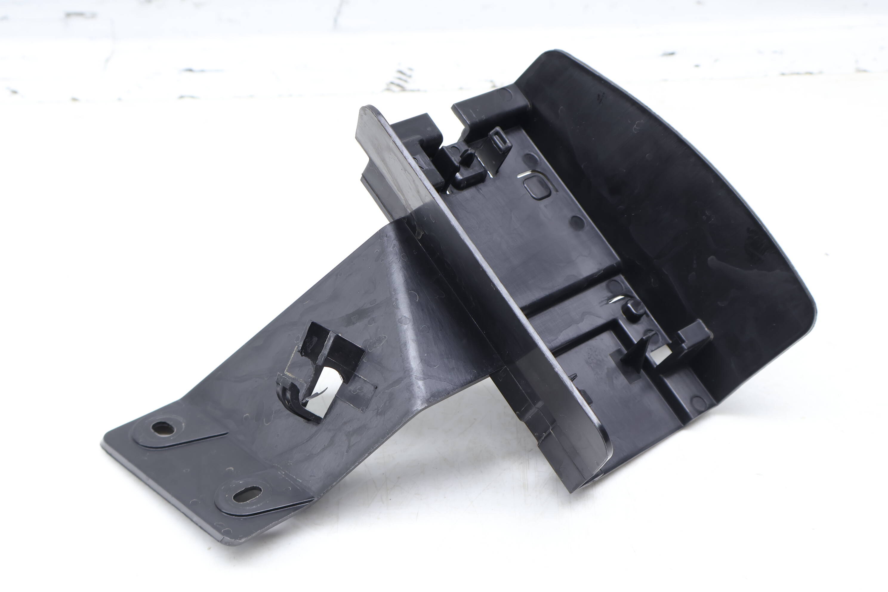 Lane Change Assist Control Module Bracket 2GJ907456