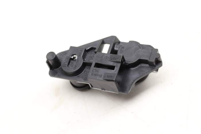 Inner Tail Light Bulb Holder / Socket 5N0945260A main product photo
