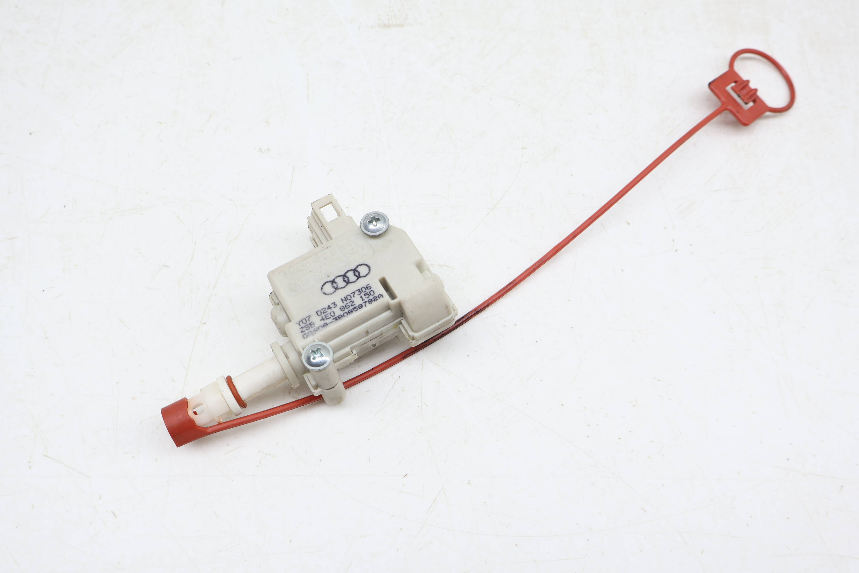 Fuel / Gas Door Lock Actuator 4E0862150