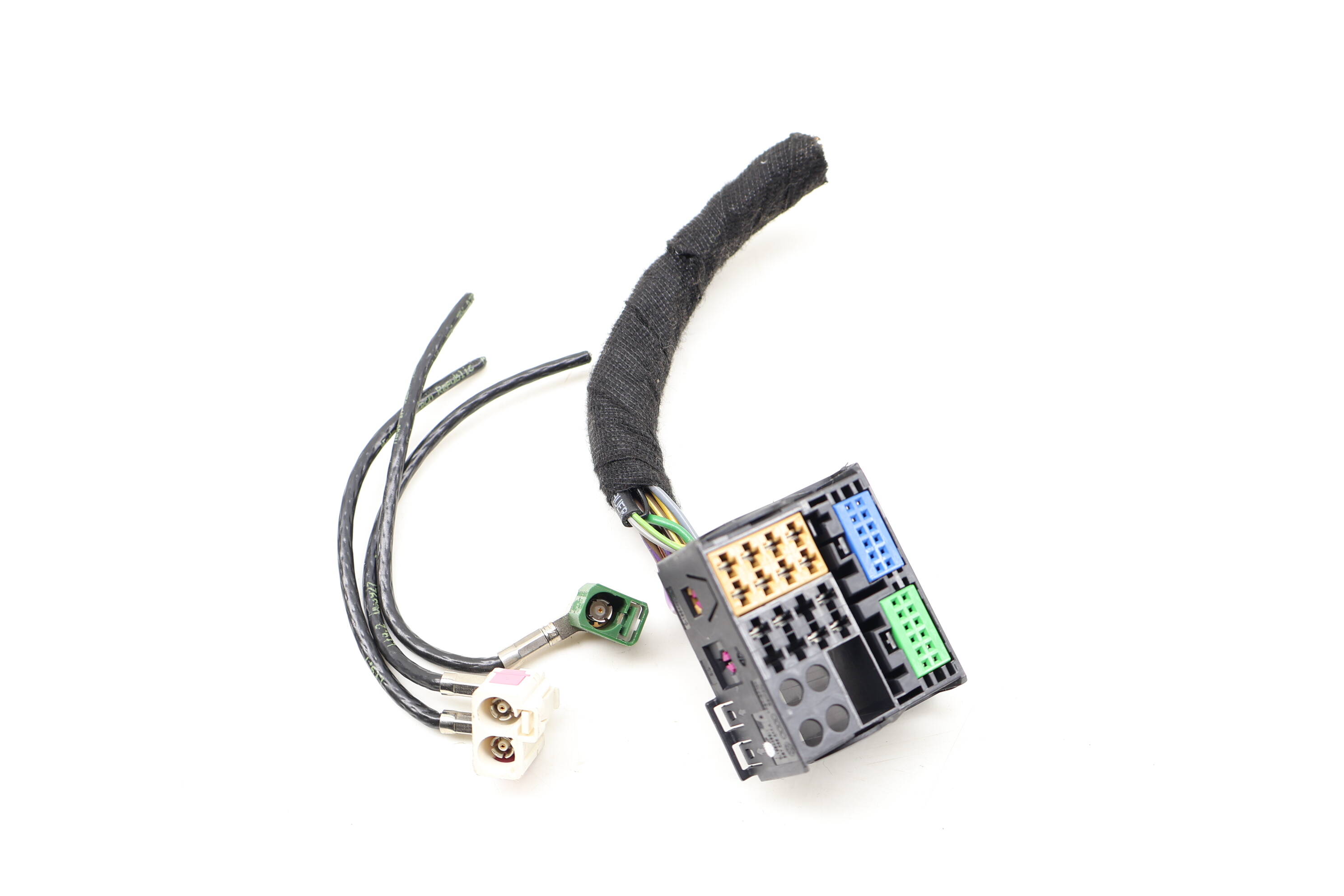Touchscreen Stereo Unit Wiring Harness Connector / Pigtail Set