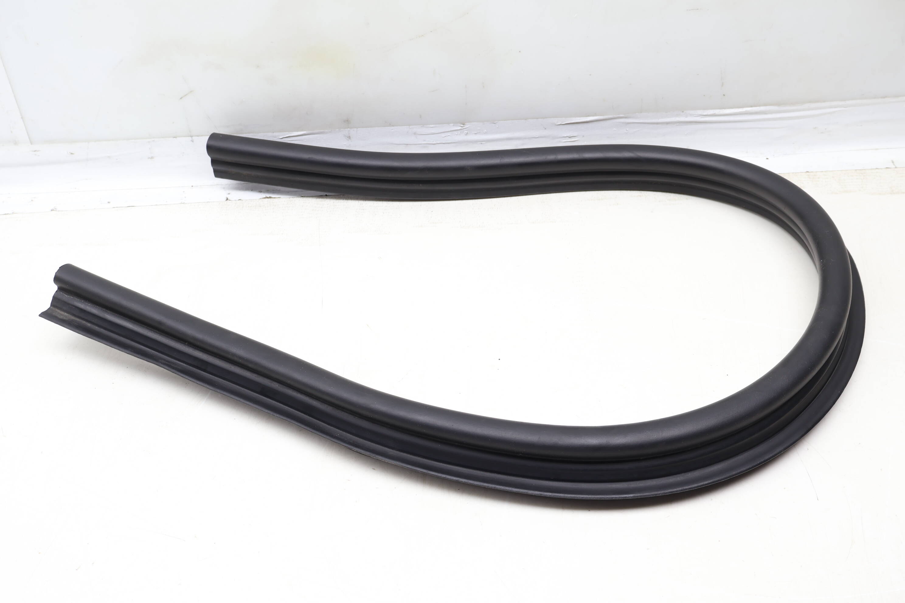 Rain Tray Seal / Weather Stripping 4G0823723