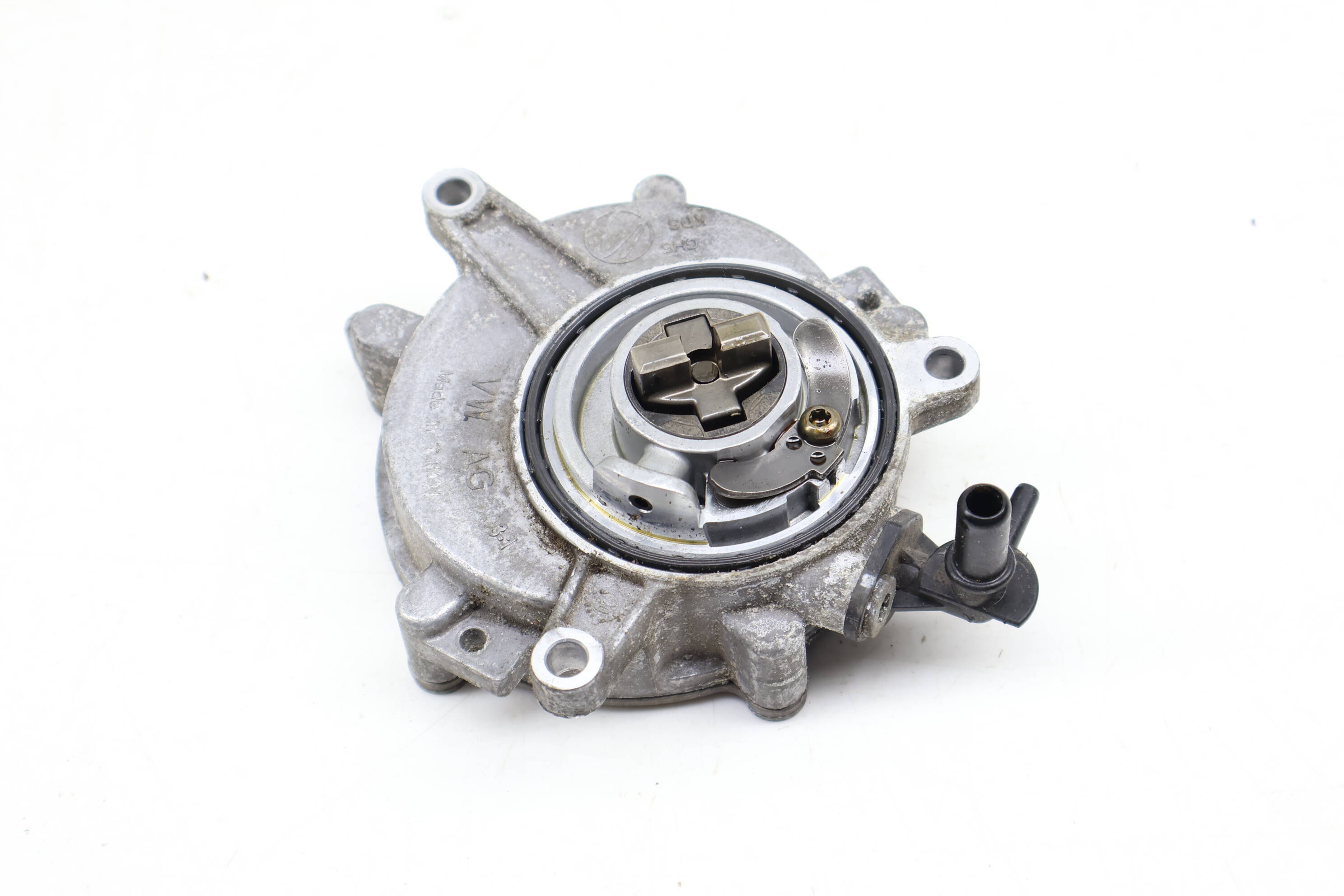 Vacuum Pump 06M145100L