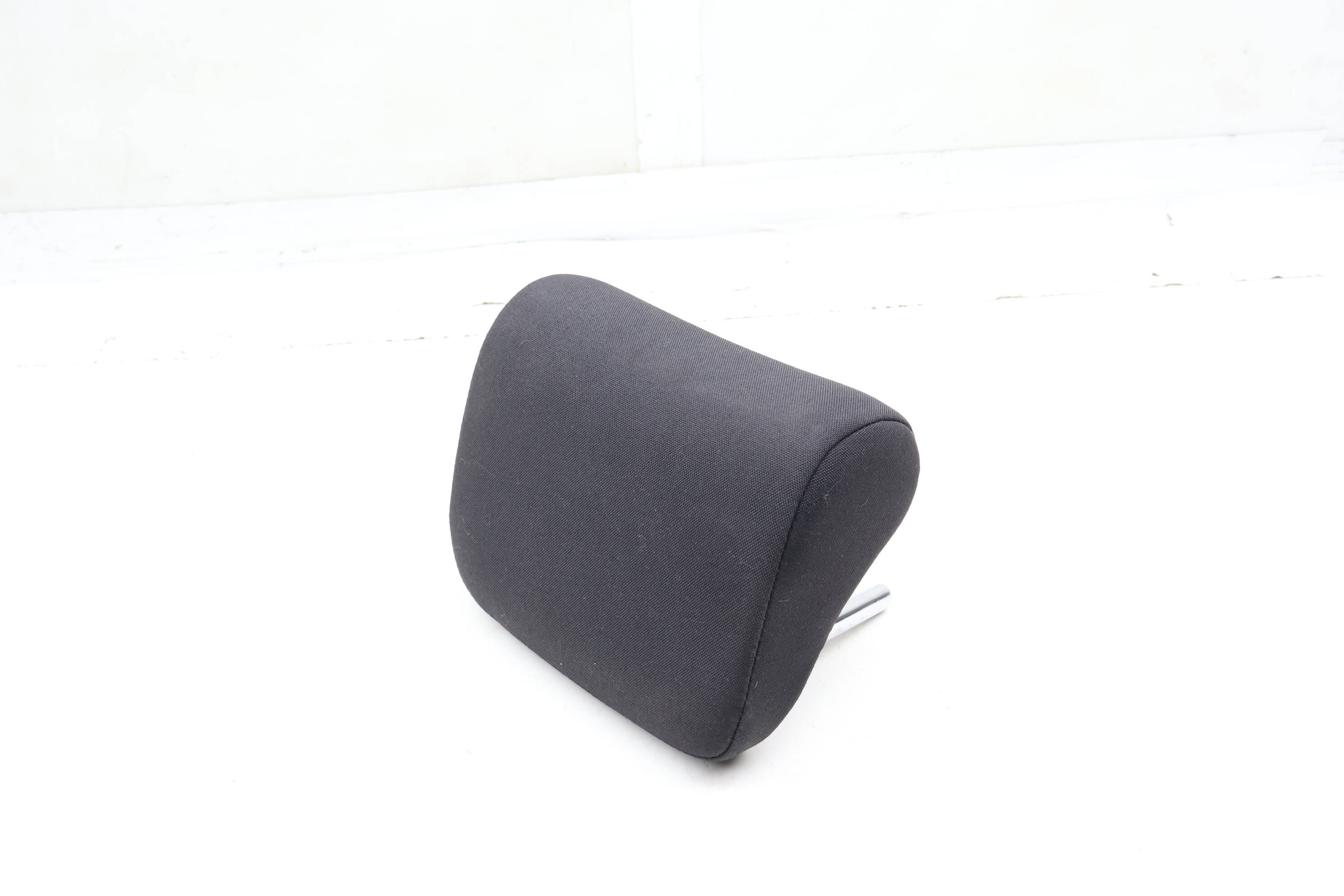 Center Headrest / Head Rest (Cloth) 5GM885902