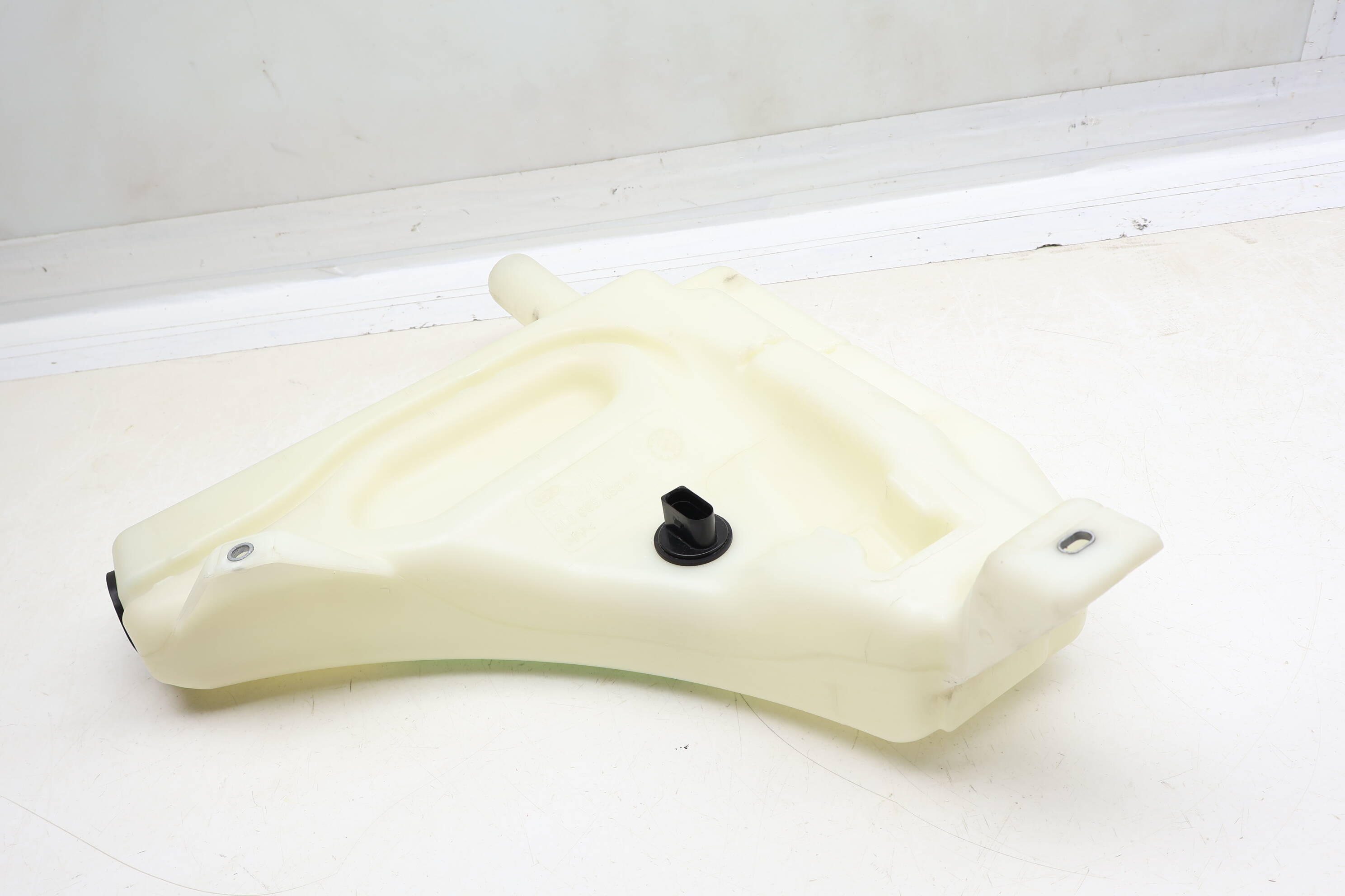 Windshield Washer Reservoir / Tank 4L0955453