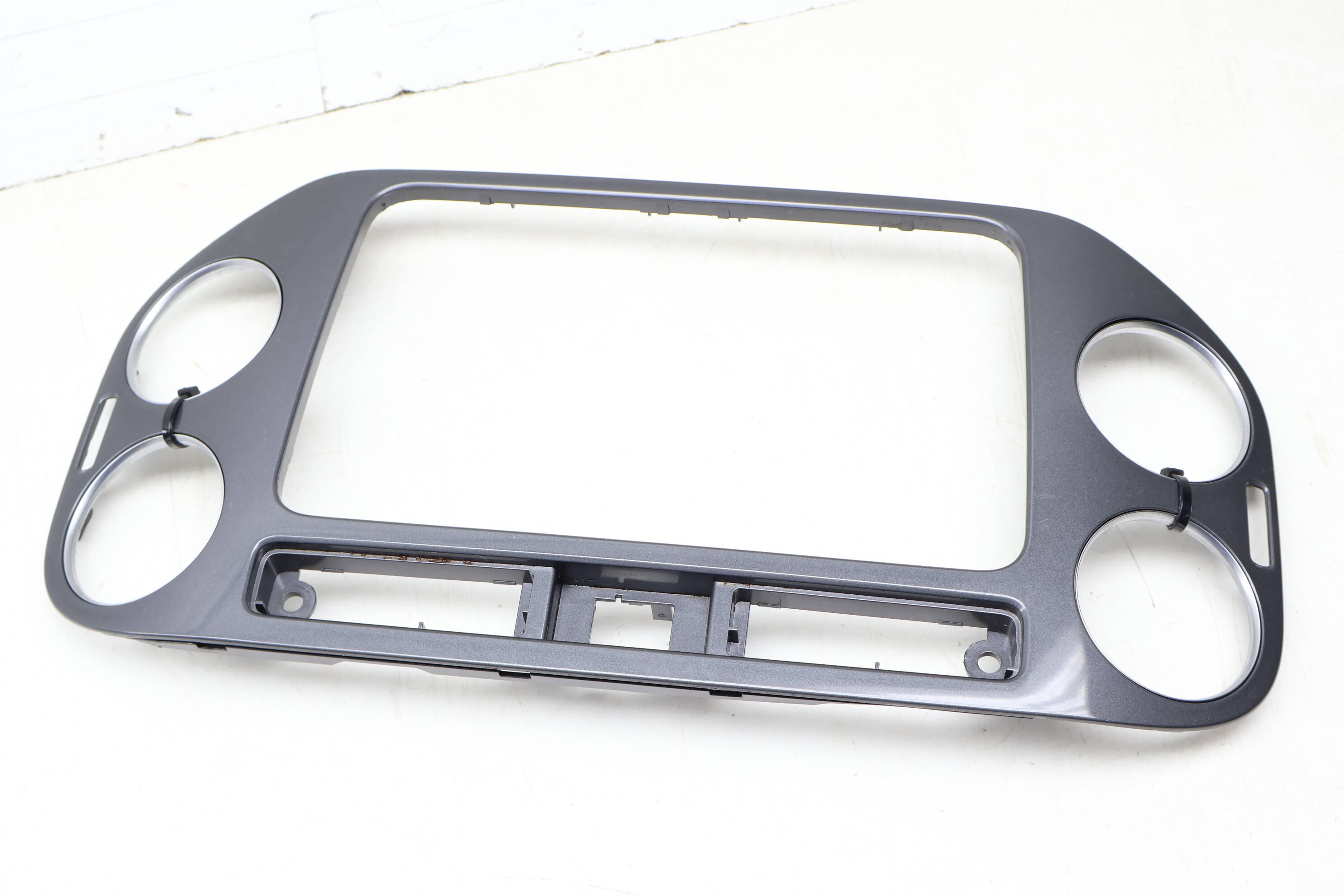 Center Dash Trim 5N0858069J