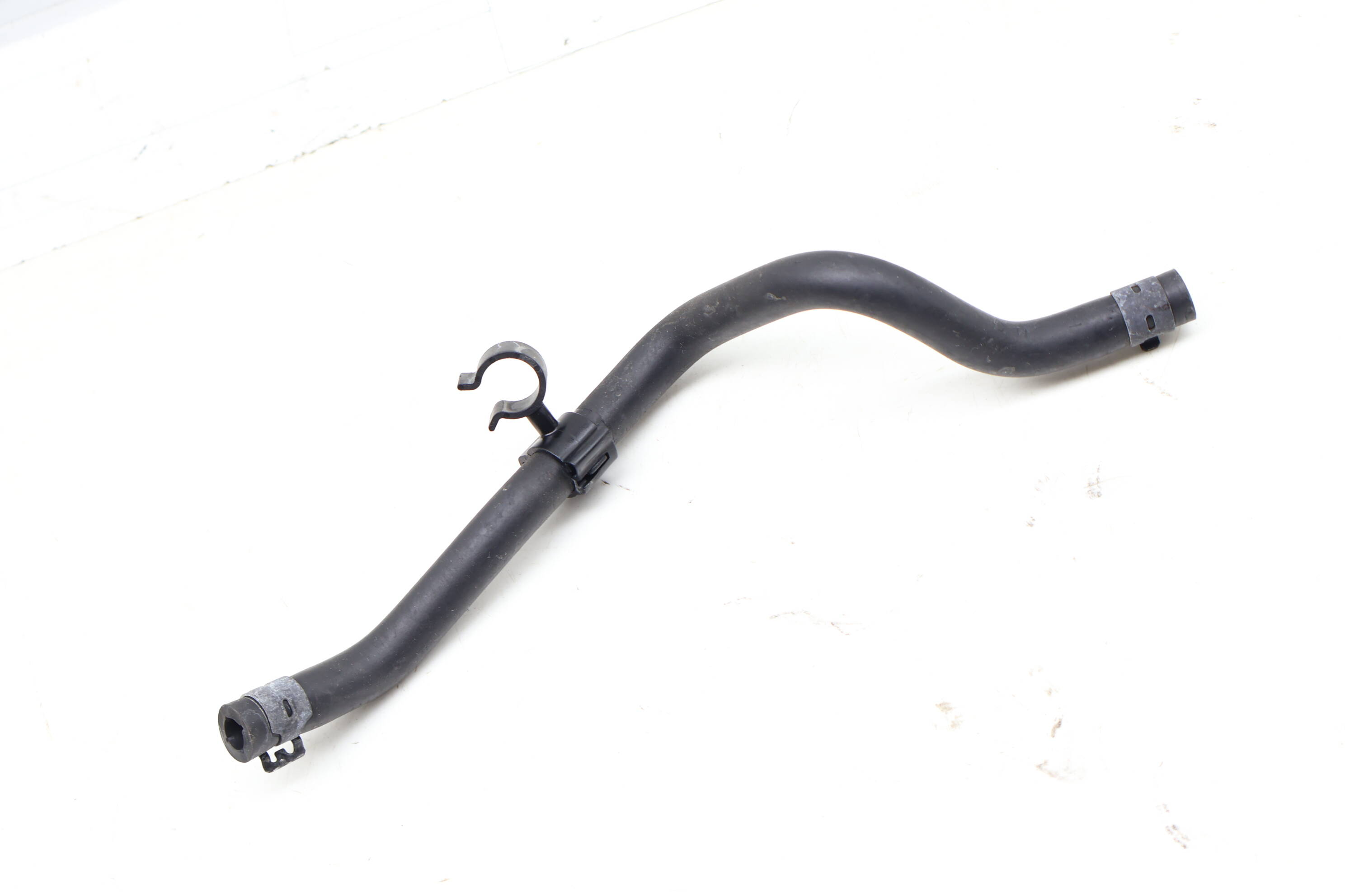 Coolant Reservoir Tank Hose / Line 5N0122447J