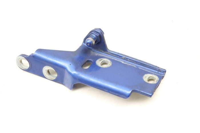 Hood Hinge 7D0805383A main product photo