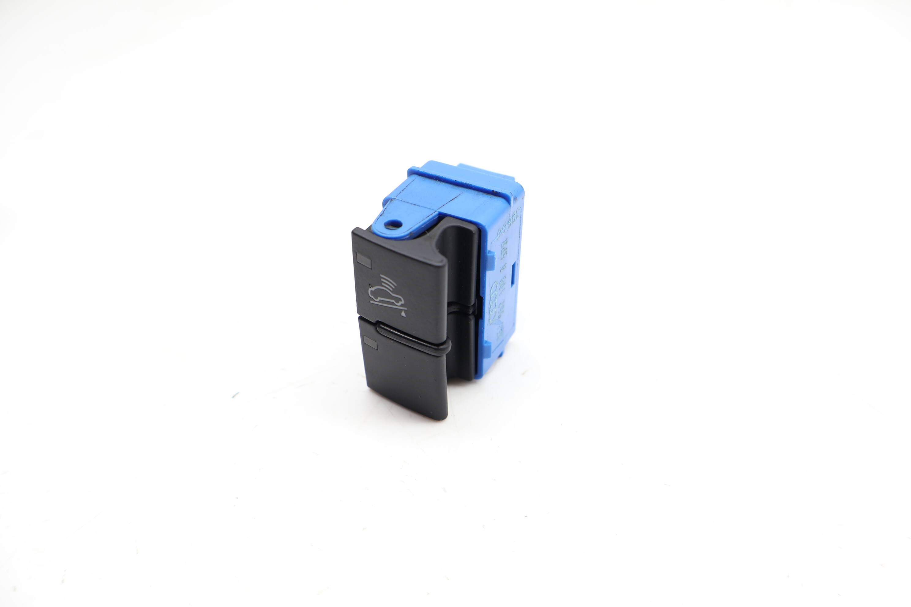 Tow Alarm Switch / Button 8E1962109A