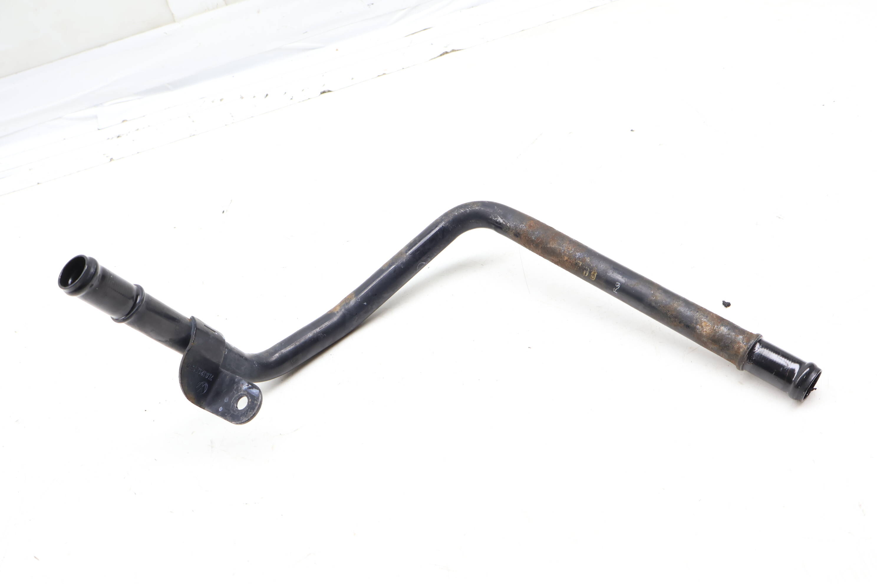 Coolant Pipe / Tube / Line 7L6121065D