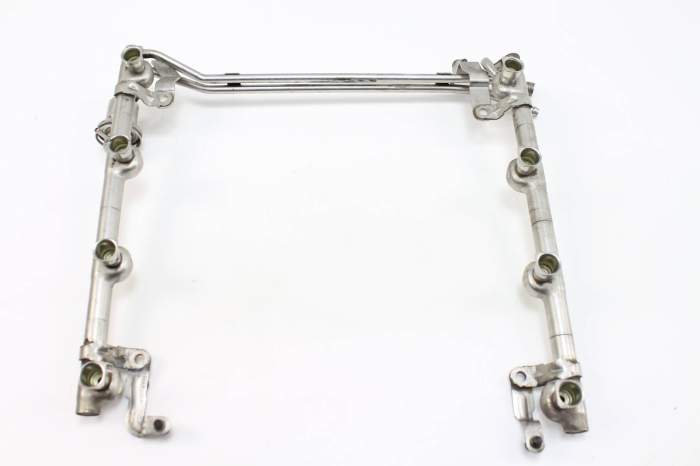 Fuel Rail W/ Pressure Regulator 077133681AA main product photo
