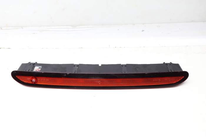 Center / Third Brake Light 3CN945087 main product photo