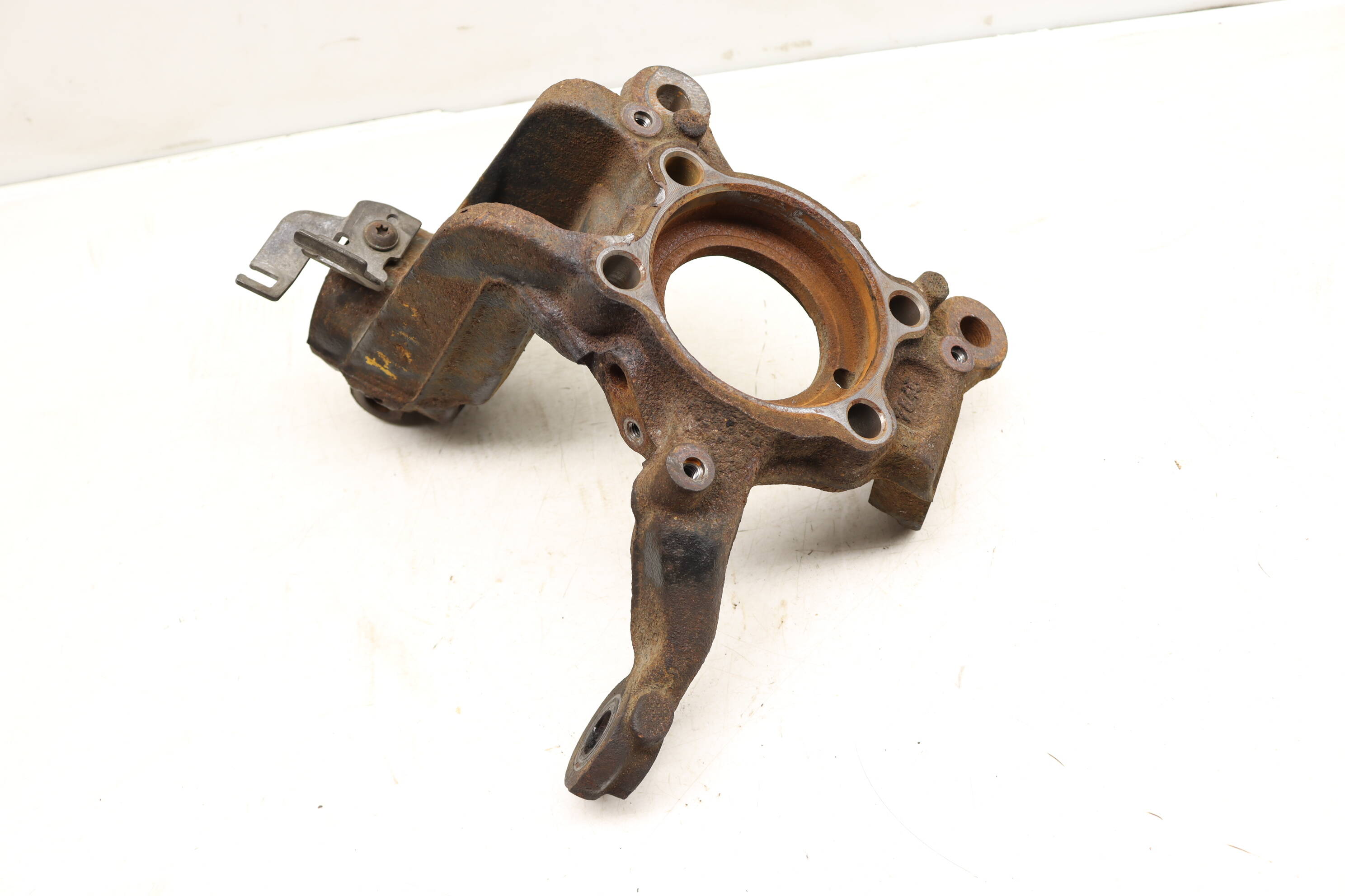 Spindle Knuckle / Wheel Bearing Housing 1K0407256AA