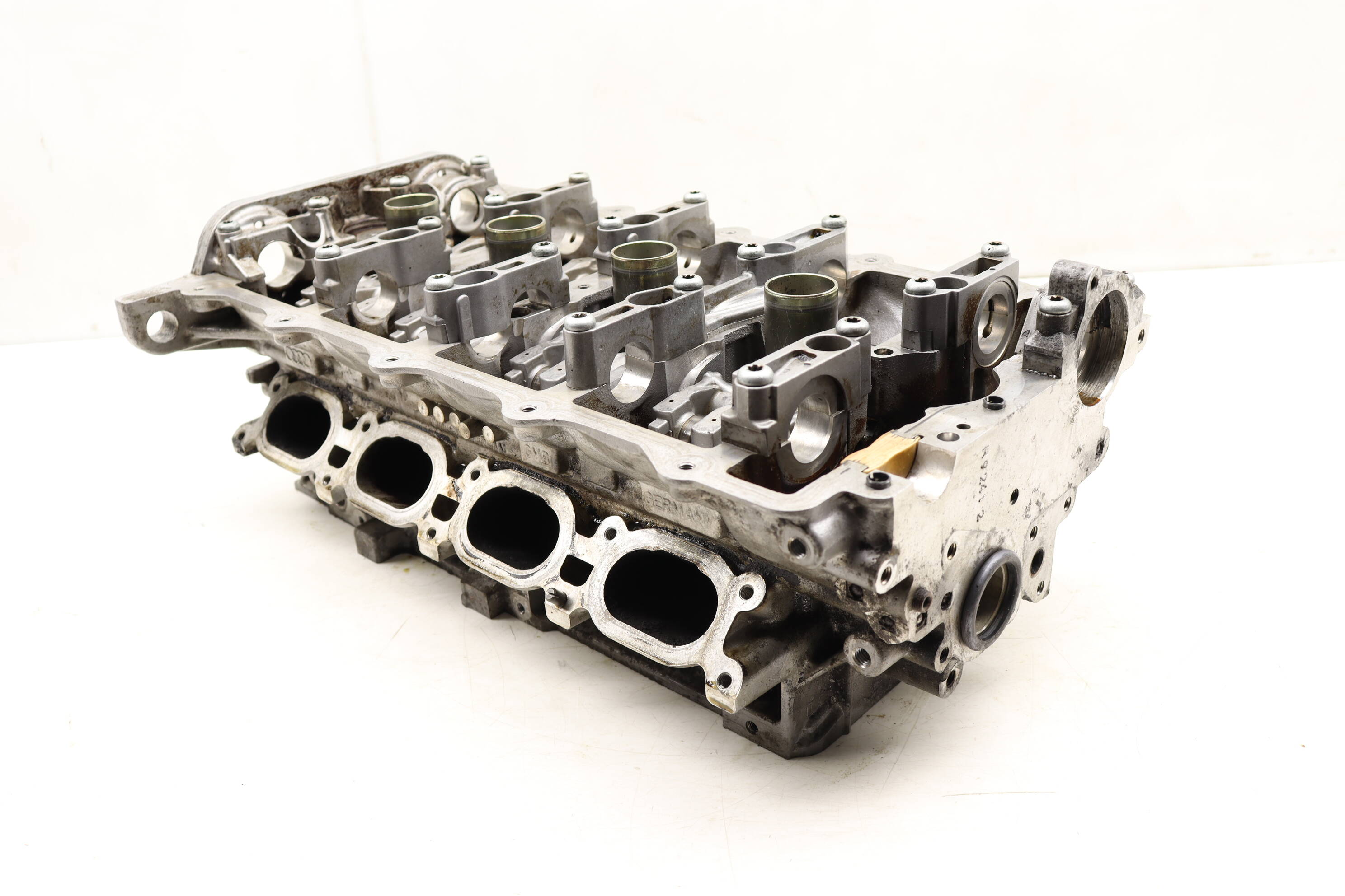 Audi cylinder shop head