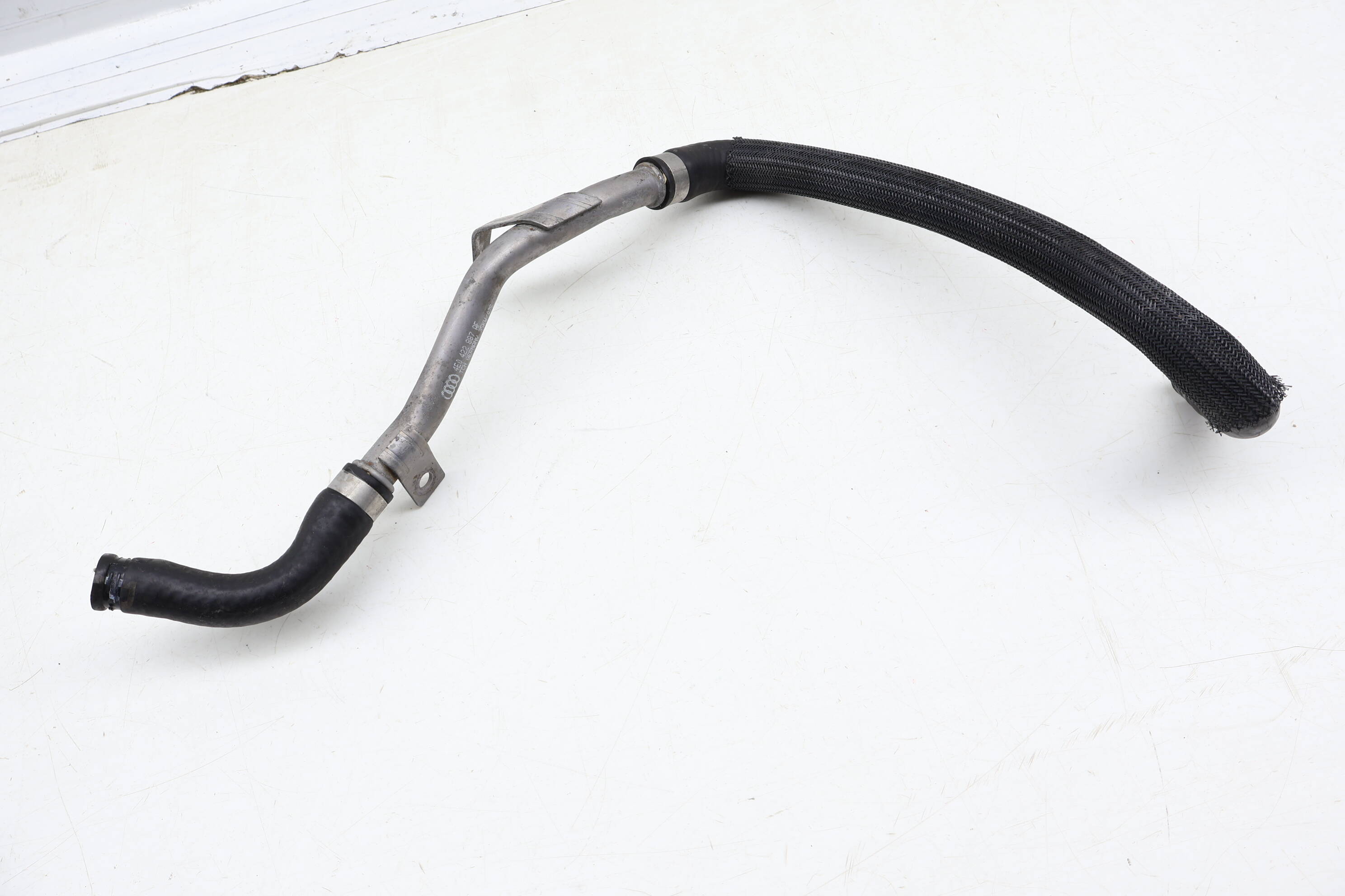 Power Steering Supply Hose / Line 4E0422887AF